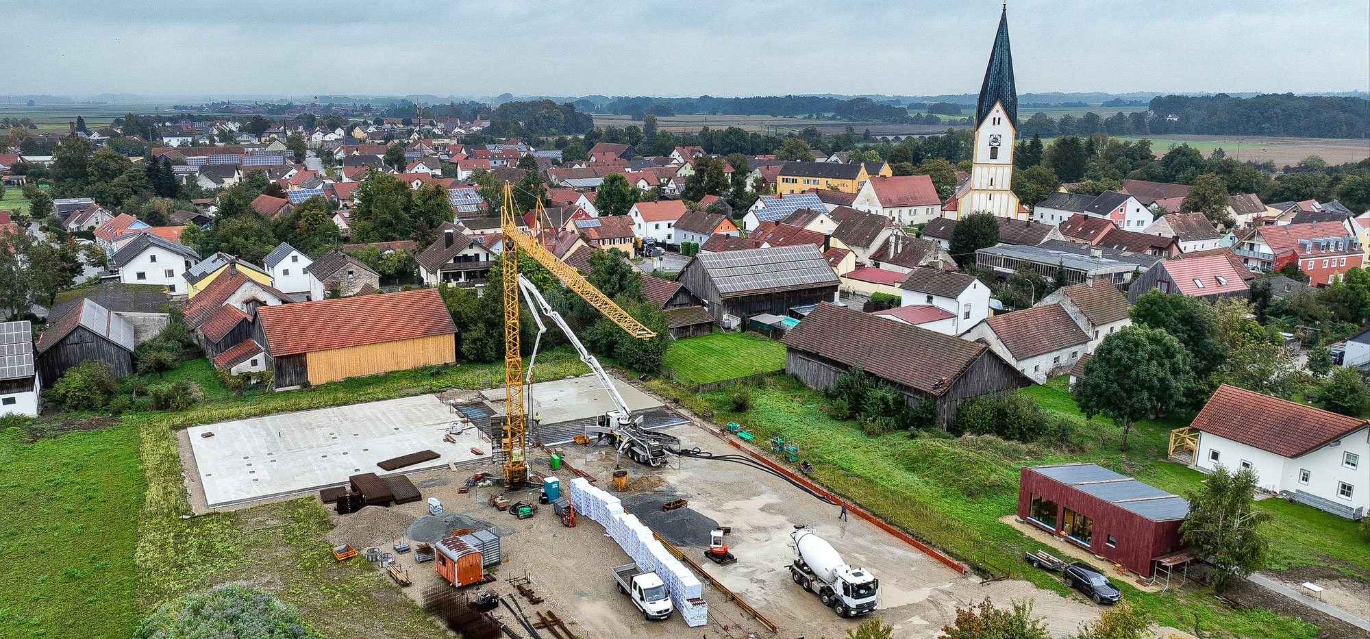 Bodenplatte wird gegossen