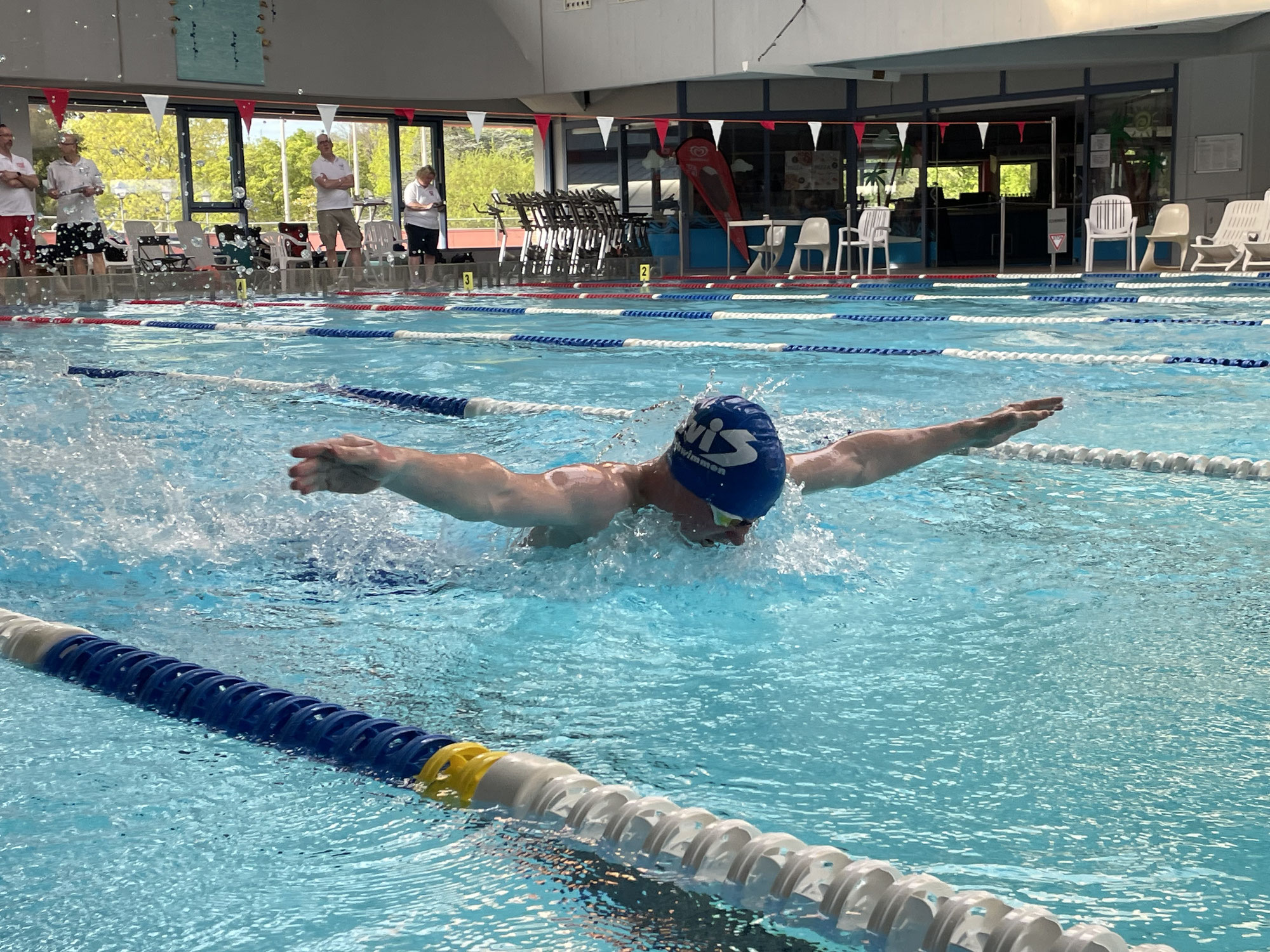 TVI-SCHWIMMER SIEGEN IN KLEINOSTHEIM