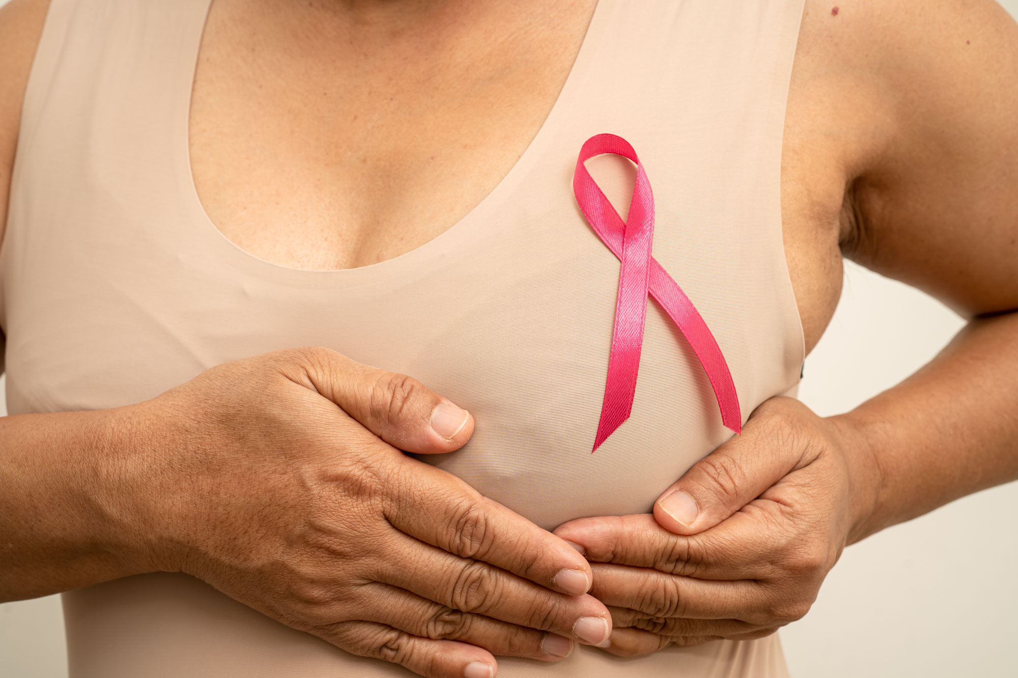 Pruebas Genéticas para Saber tu Riesgo de Cáncer de Mama.