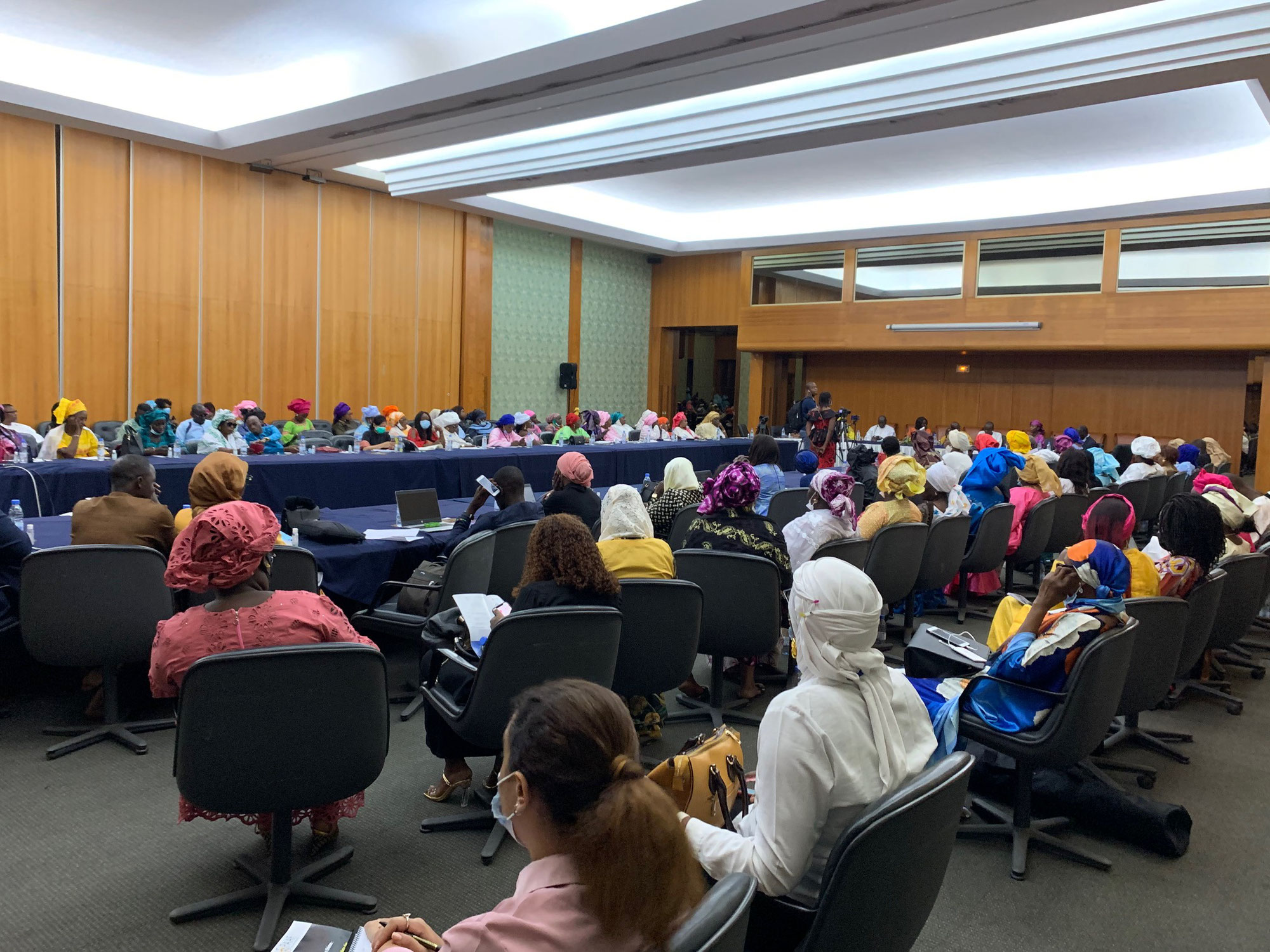 RSE- Rse dans les industries extractives : la place de la gente féminine dans le contenu local