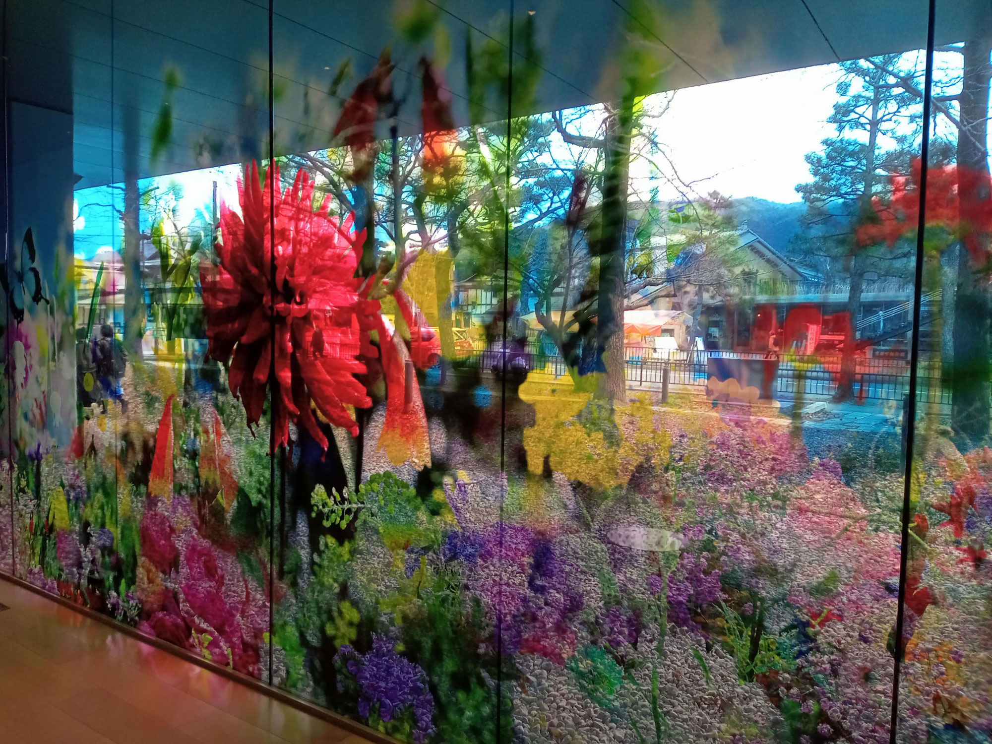 セラピスト遠足～色を求めて編～　蜷川実花展 with EiM：彼岸の光、此岸の影