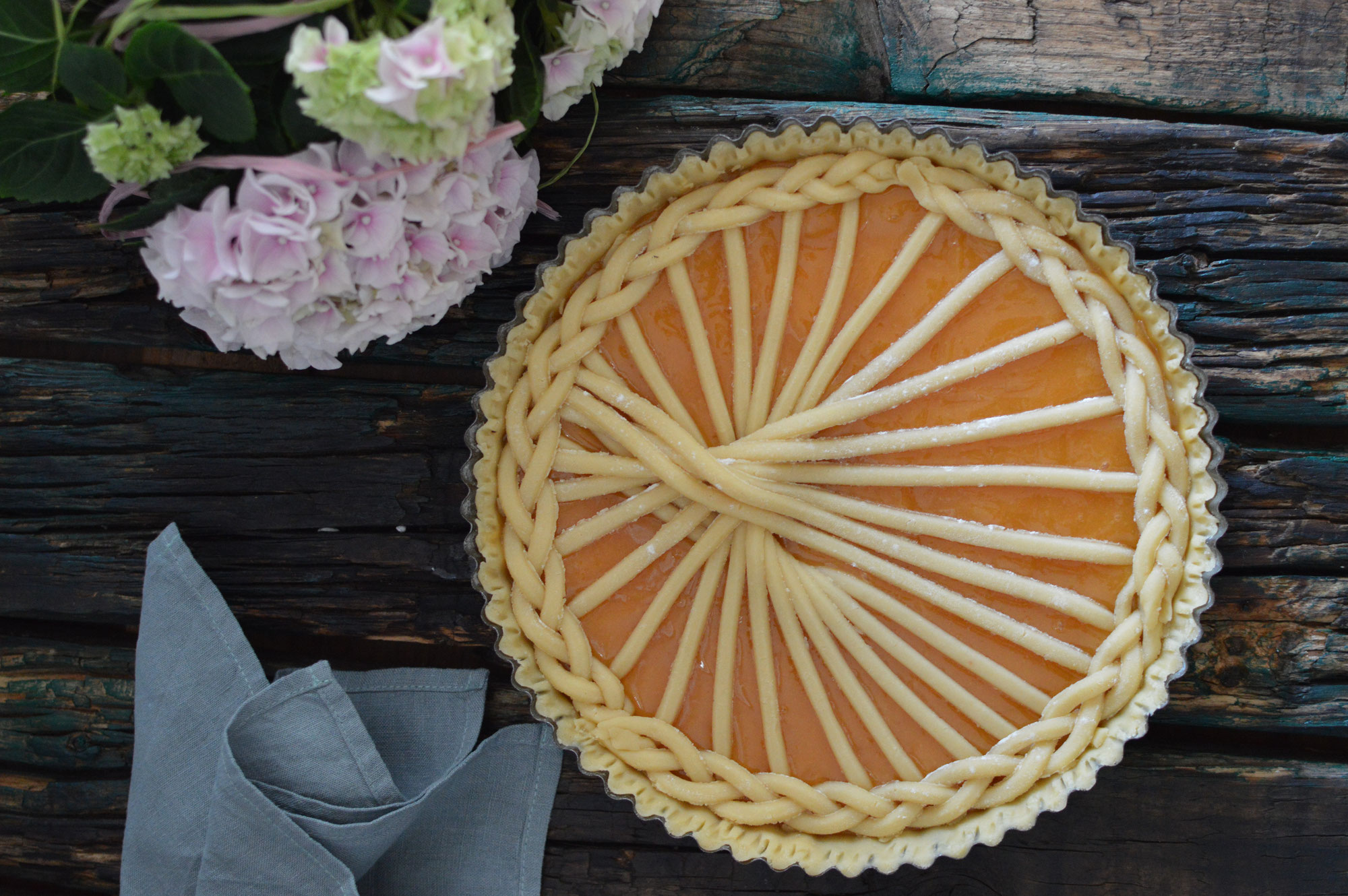 Crostata mit Pfirsich-Marmelade