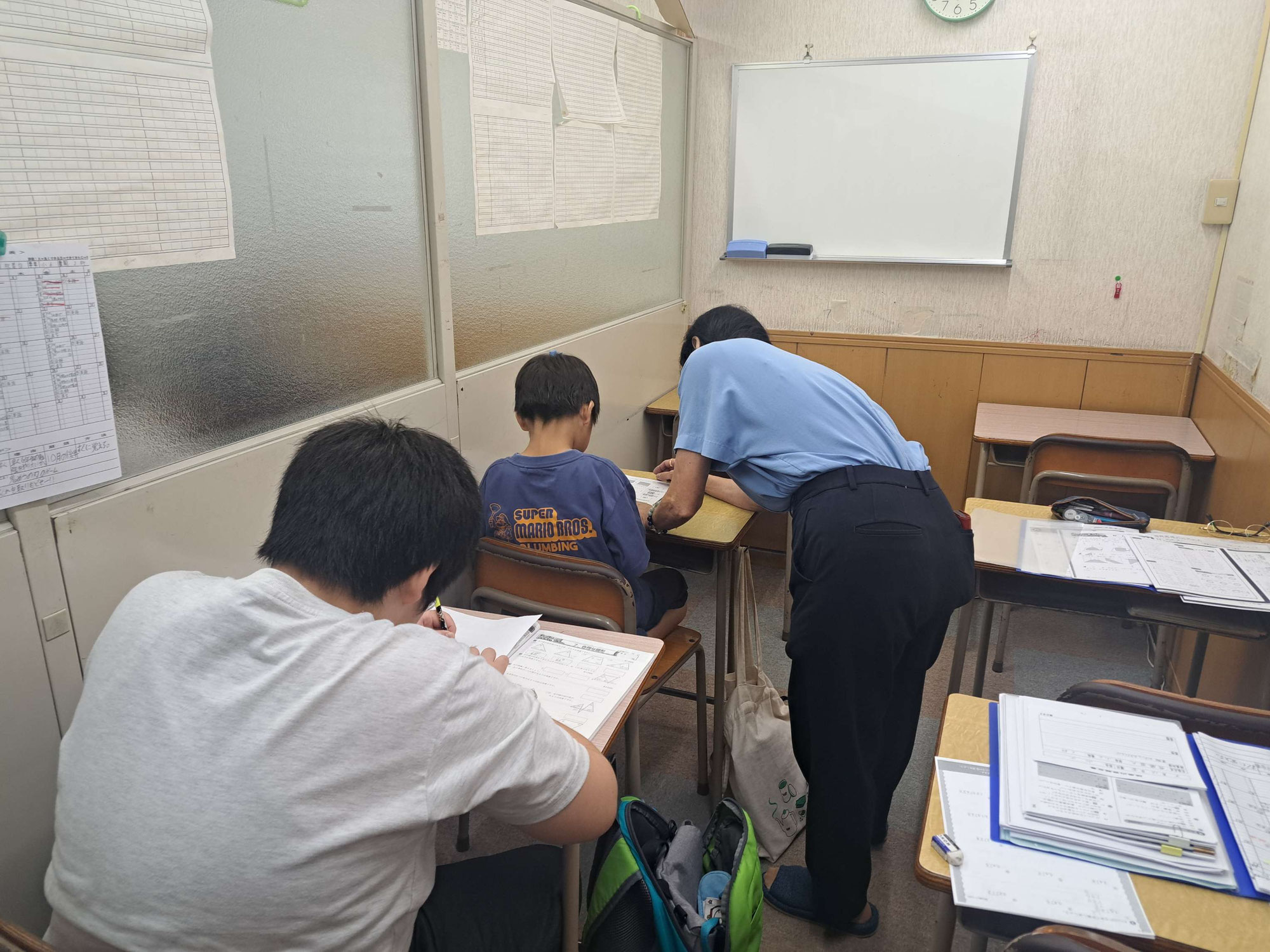 高校生たちは、文化祭準備で大変そう、中学生達は定期テストが近づいてます