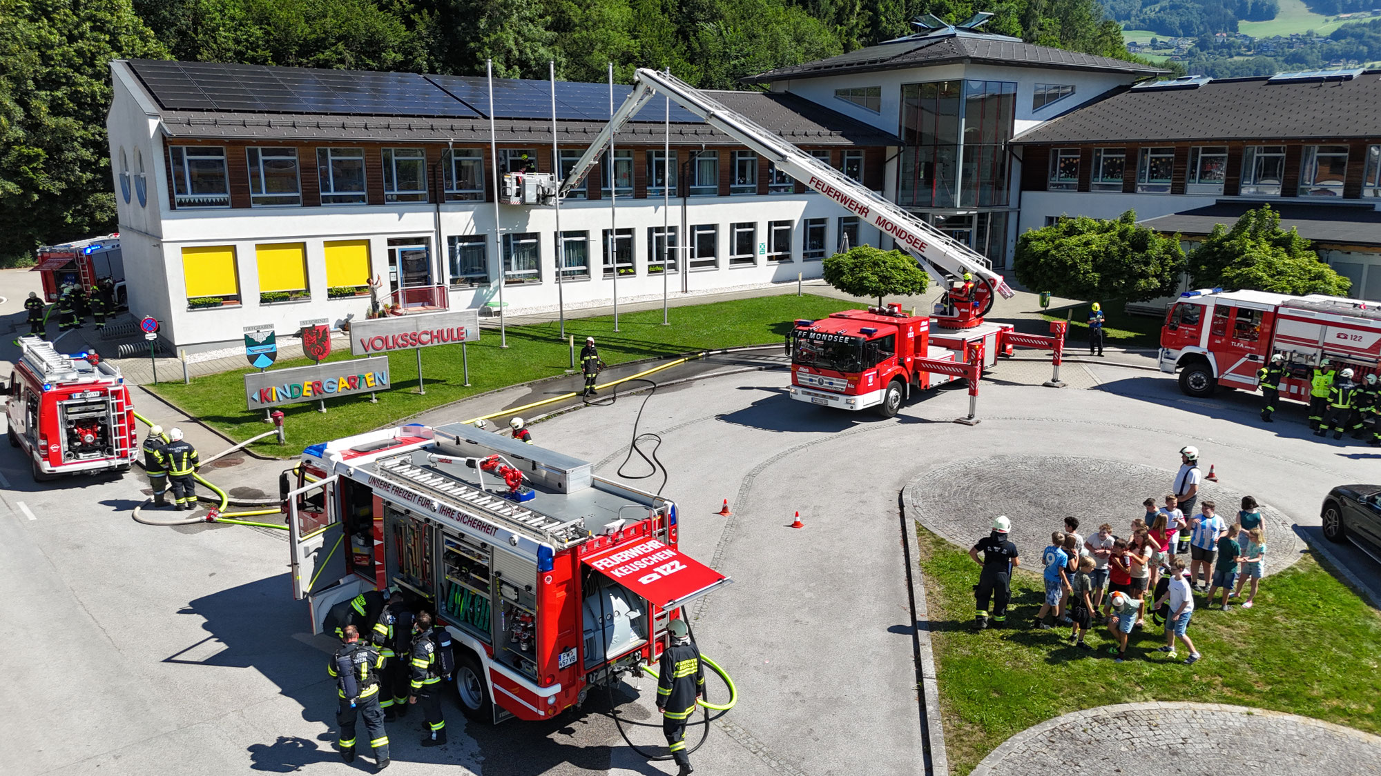 Tiefgraben: Feuerwehrübung in der Volksschule
