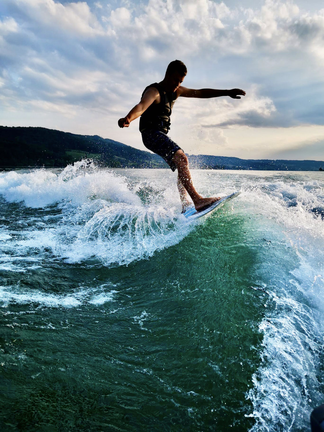 Wakeboarden und Wakesurfen – den Spaß am Bodensee entdecken