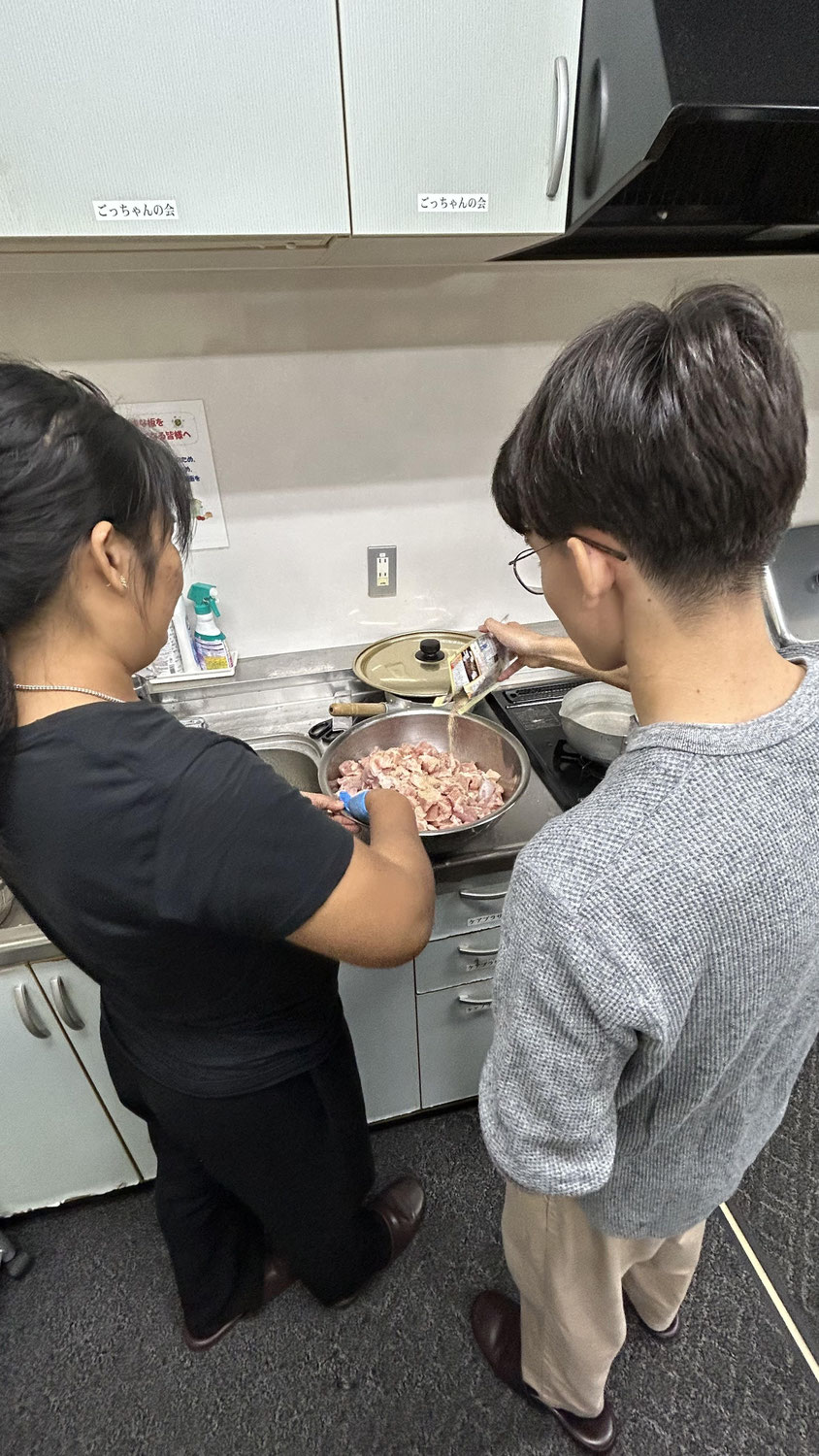 国際交流フェスタにてミャンマーカレーを販売しました！