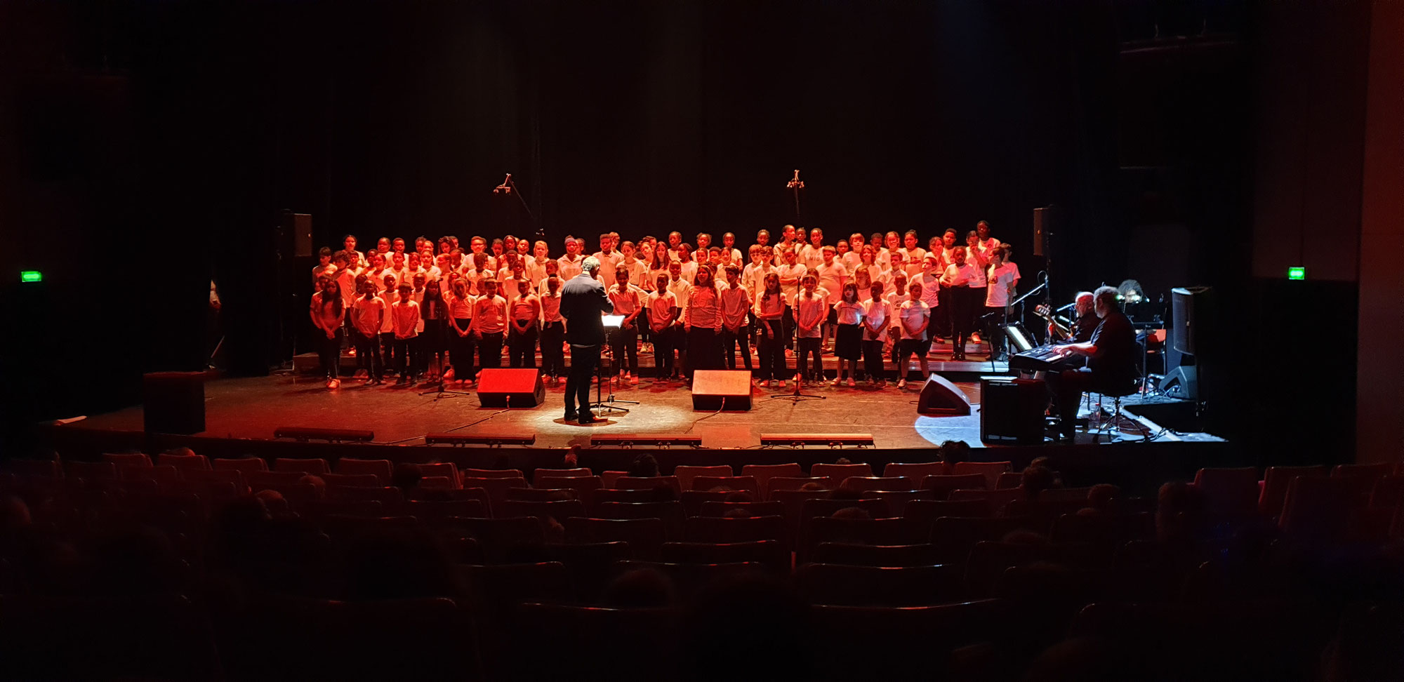 Les 6èmes au concert