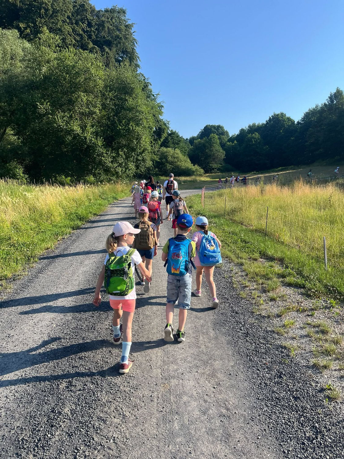 Wandertag mit der 1./2. Klasse - Grundschule Gunzenbach