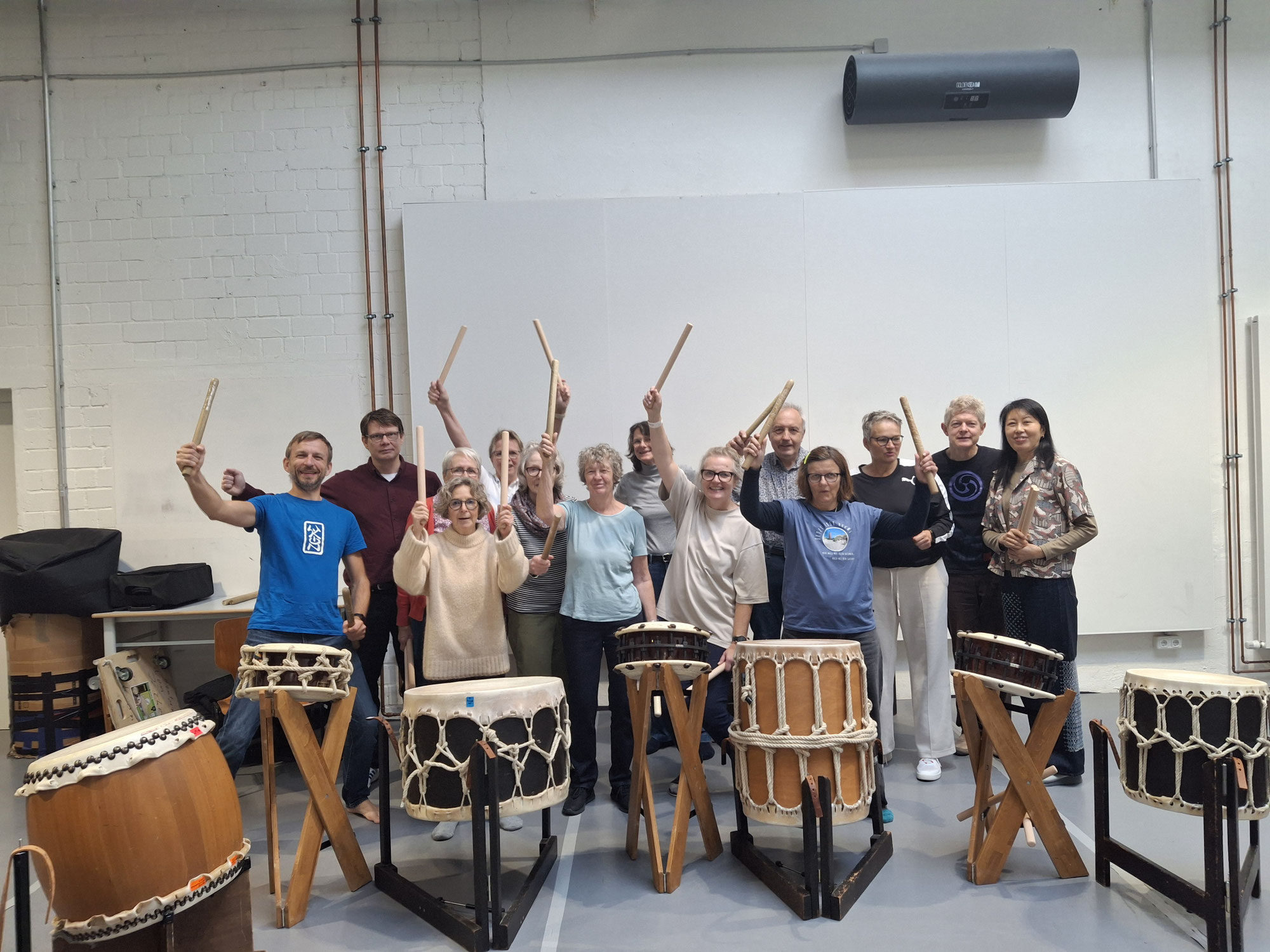 Trommeln auf Japanisch Ein Taiko-Workshop – extra für uns!