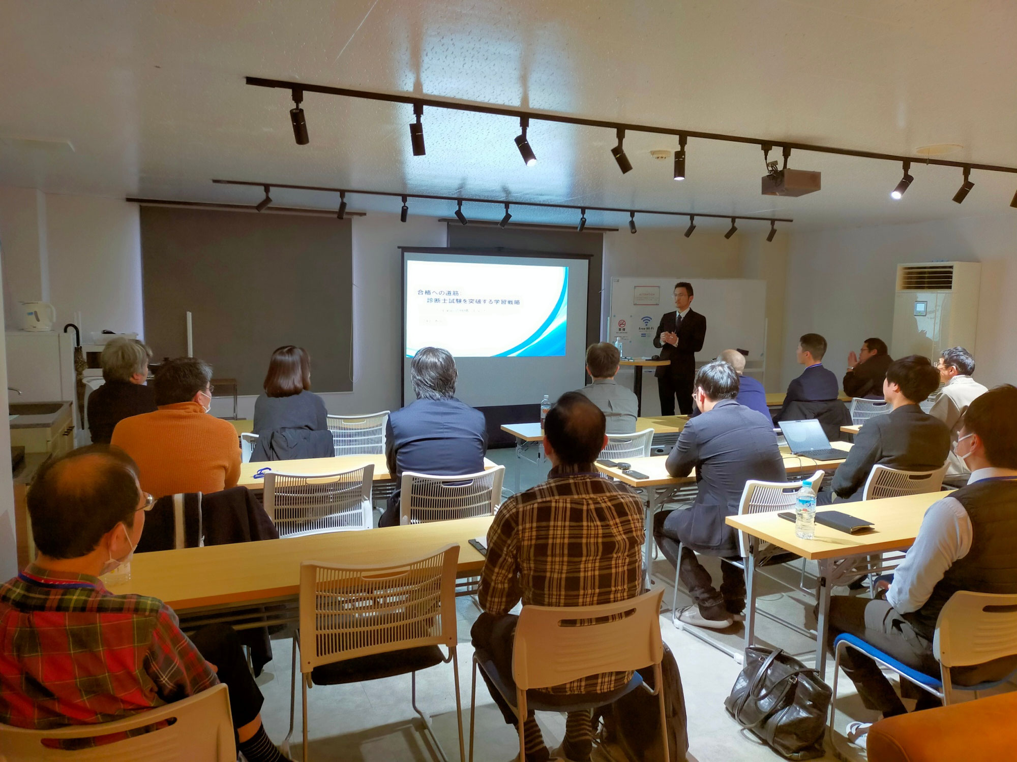 第6回 中小企業診断士を目指す人の情報交換サロンを開催しました