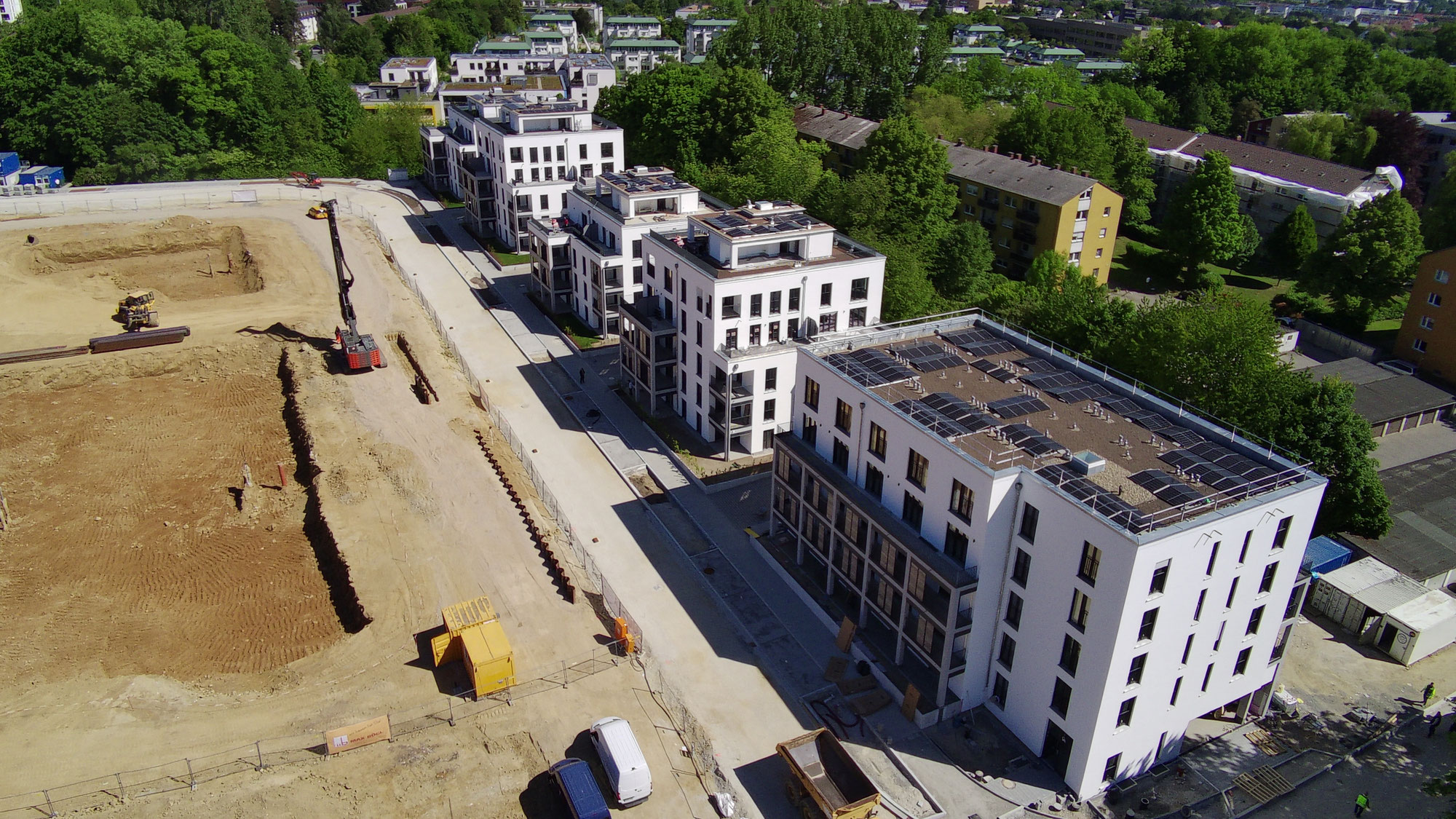 wie bringt man 88kWp auf so wenig Dachfläche?