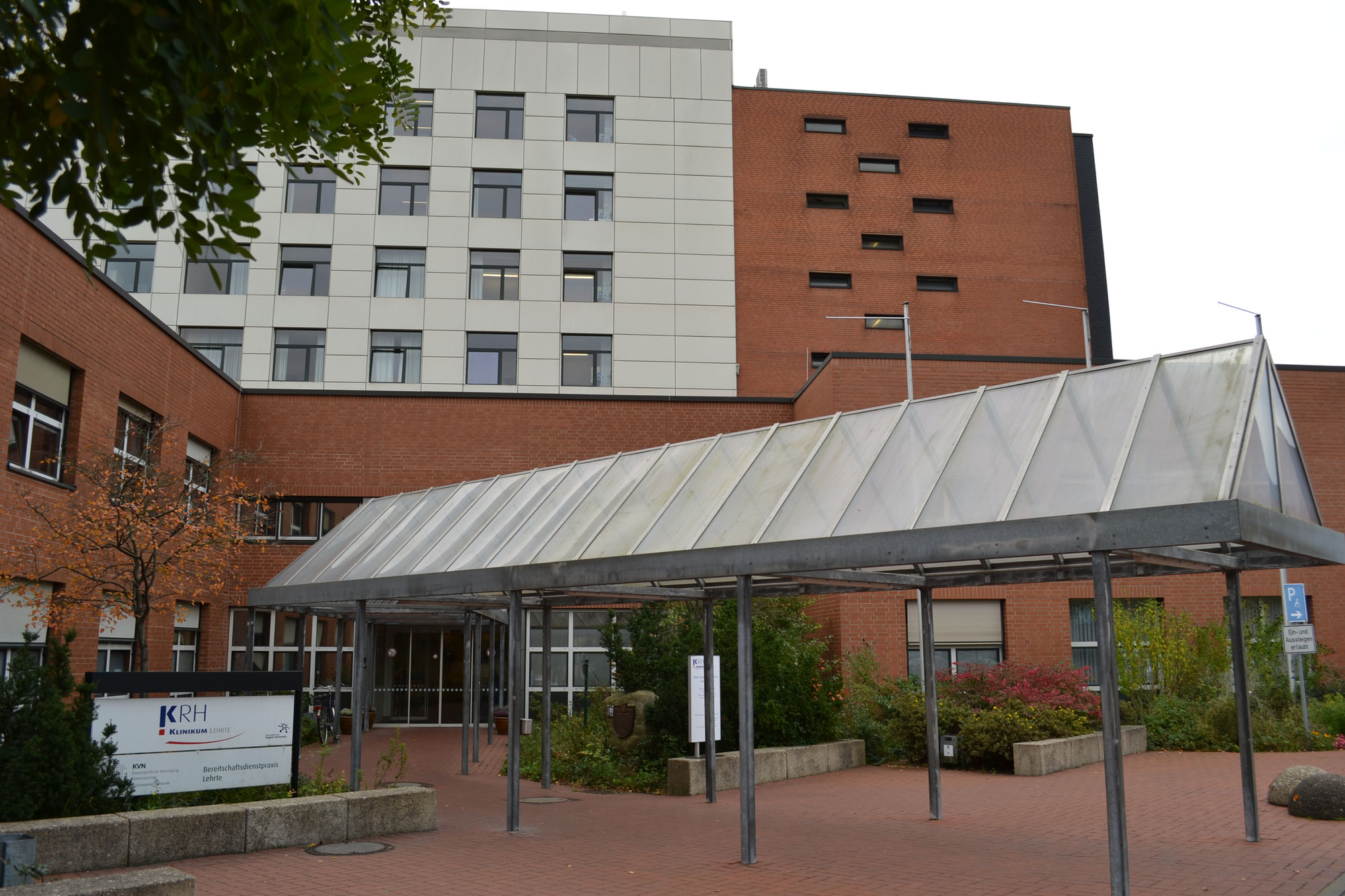 Klinikum Lehrte als "Altenheim mit  Hubschrauberlandeplatz"