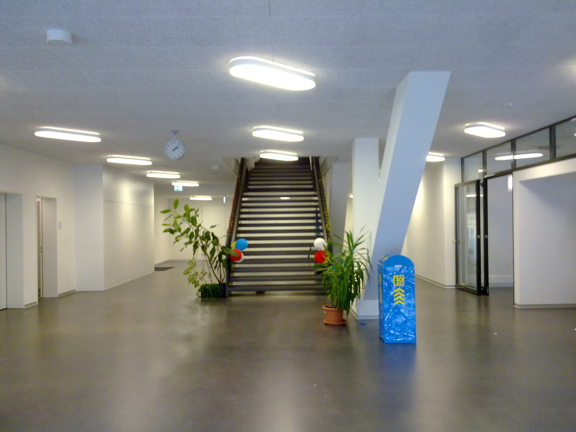 Schulen - Sonderleuchten Hersteller / Licht-und Beleuchtungskonzepte