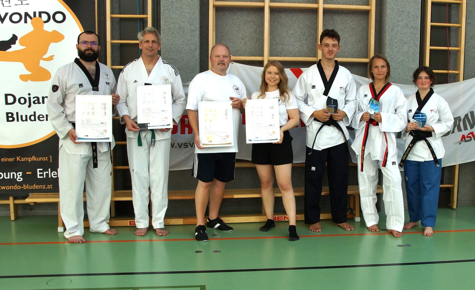 Neue DAN und POOM Träger im Dojang Bludenz