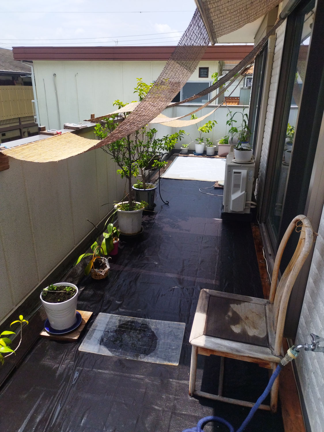 南東2階のベランダに布を敷いて散水、気化熱効果で冷却！Ⅴ（温度測定追加）＆　新秘密基地計画　Just Say I Love You❤