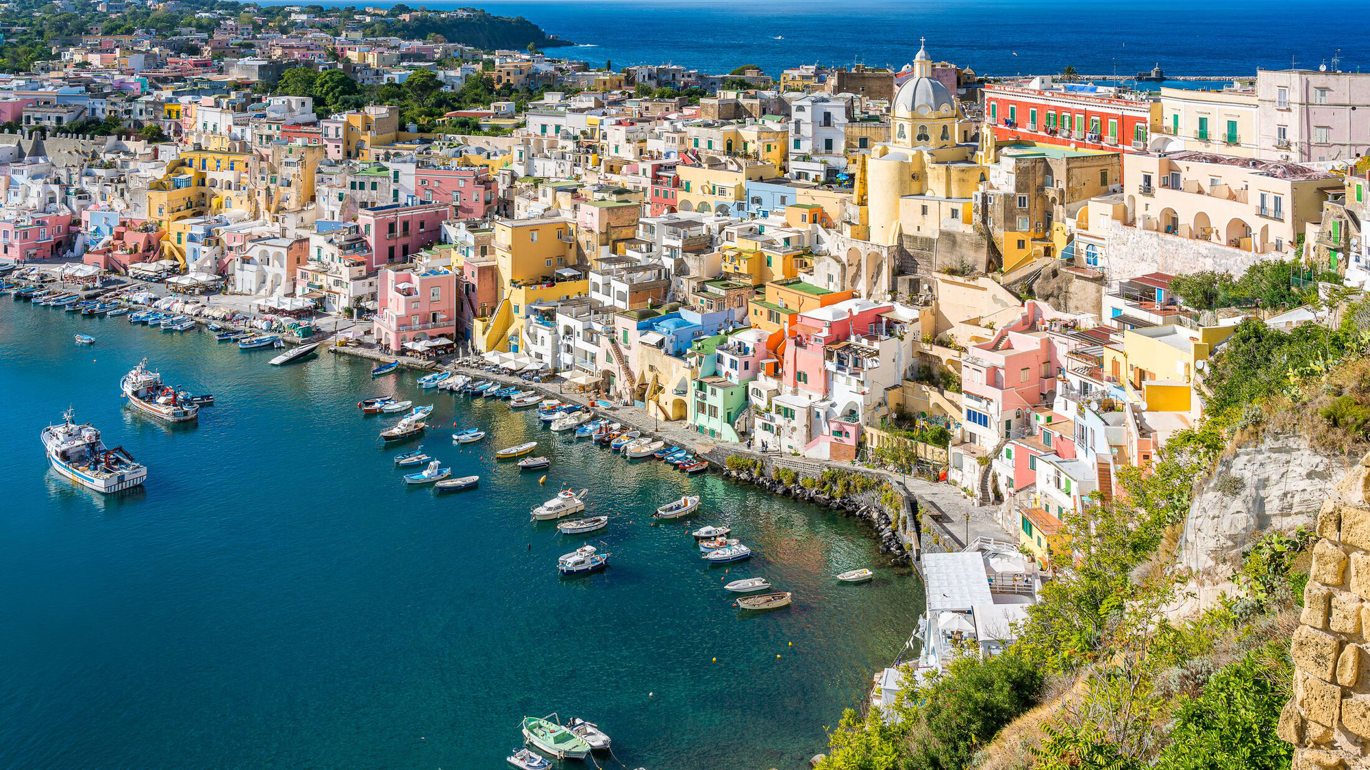 Ischia - glamarous Dolce Vita without the crowds of Capri