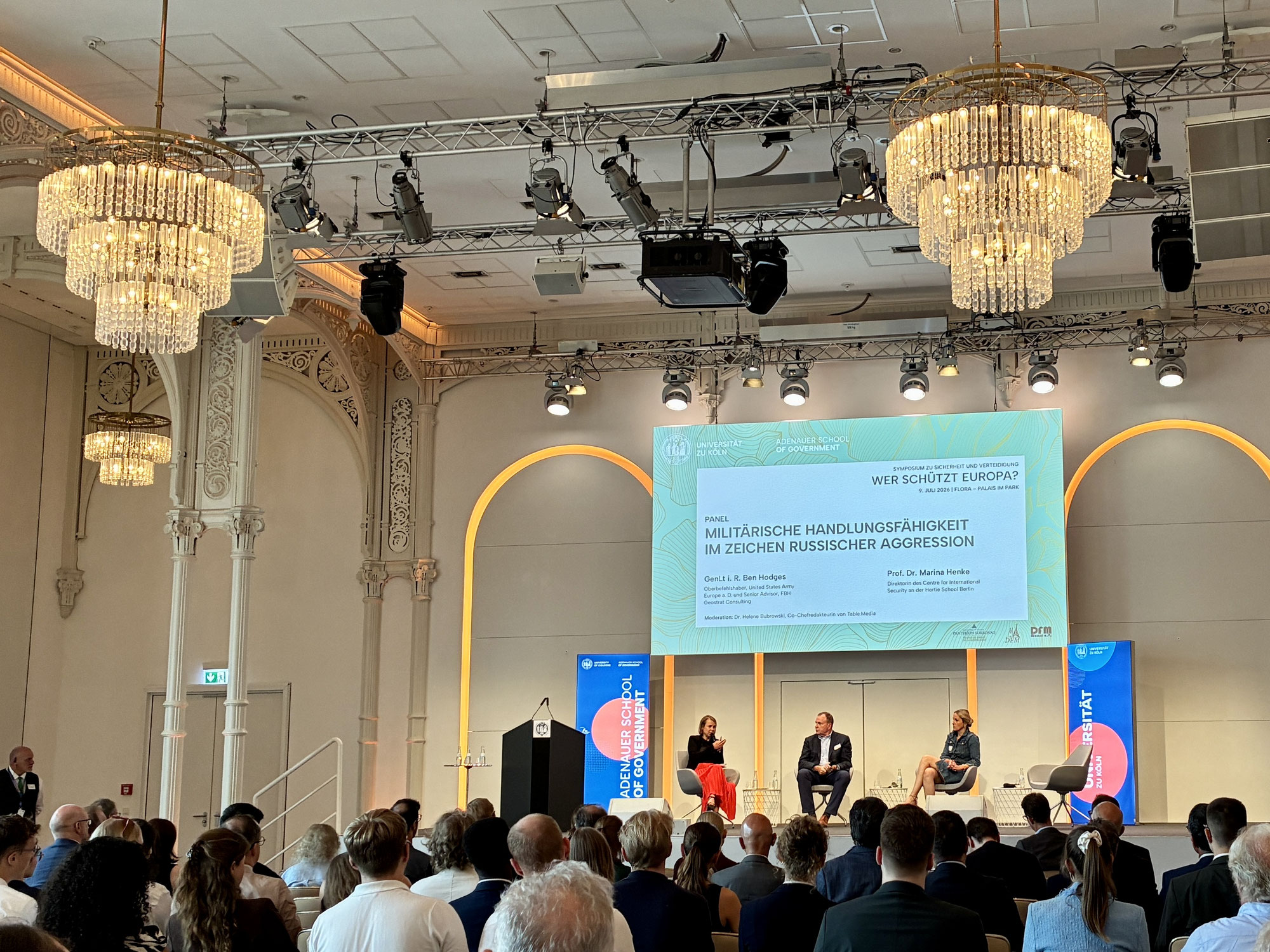«Wer schützt Europa?»: Symposium über Wehrbereitschaft, zivile Verteidigung und Nachrichtendienstkommunikation