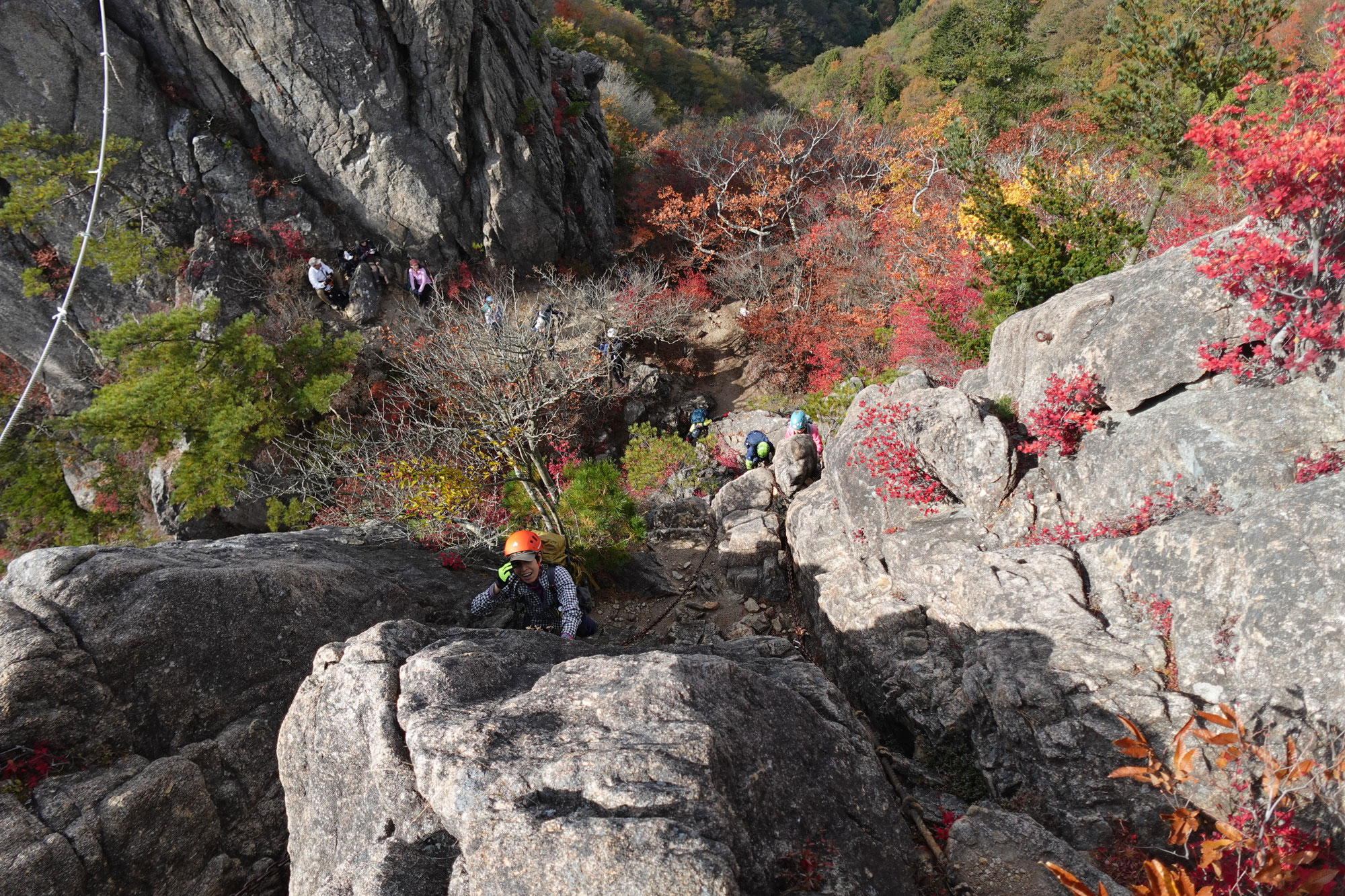 秋の終わりに二つ箭山