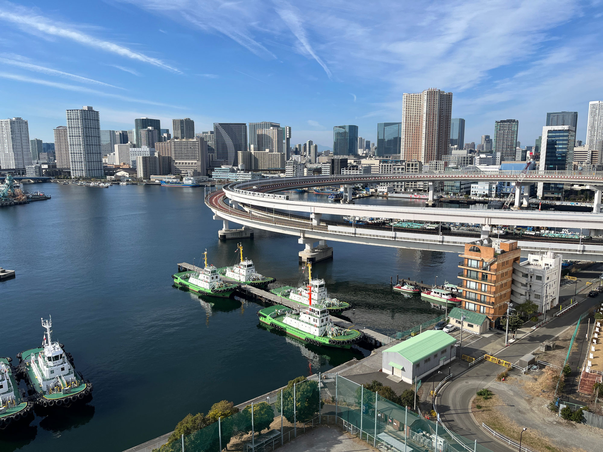 東京・レインボーブリッジ空中散歩