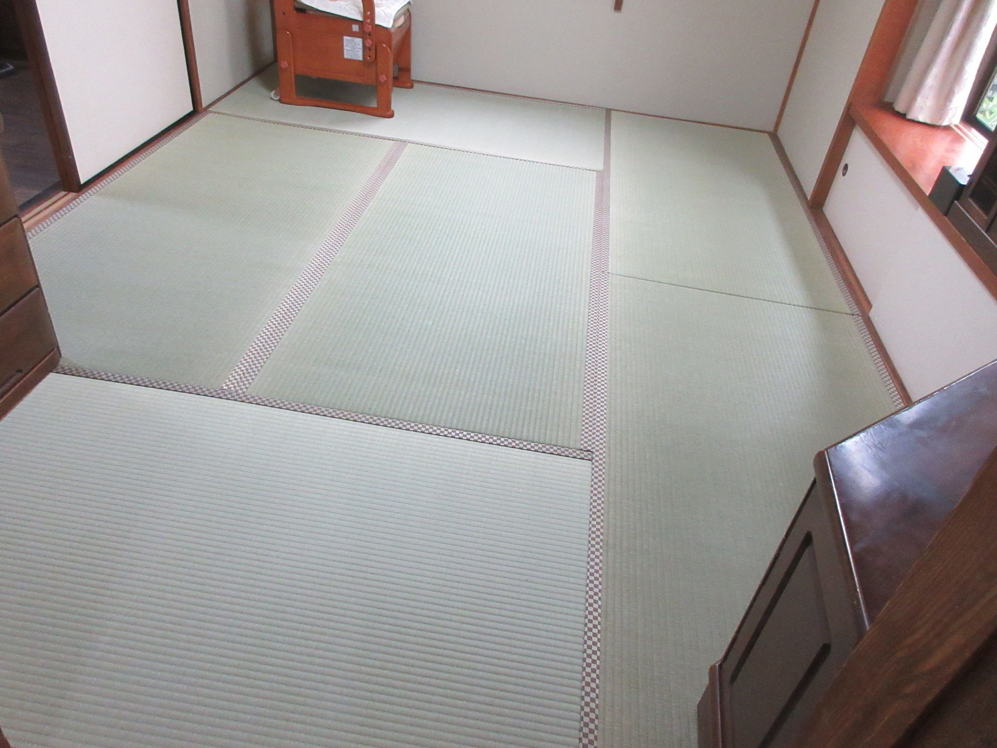 立川市A様　国産は熊本県産の「上級品」の畳と品のあるブラウンの市松柄畳縁のコラボ