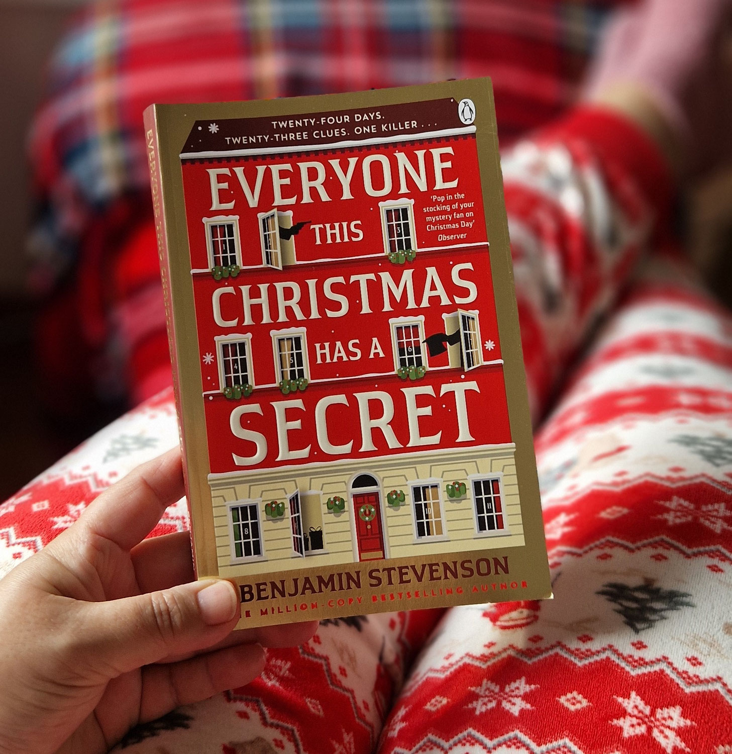 Wer ist der Mörder? - Rezension zu "Everyone this christmas has a secret"
