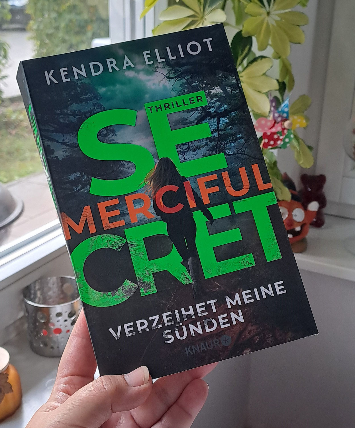 Rituale - Rezension zu "Merciful Secret"