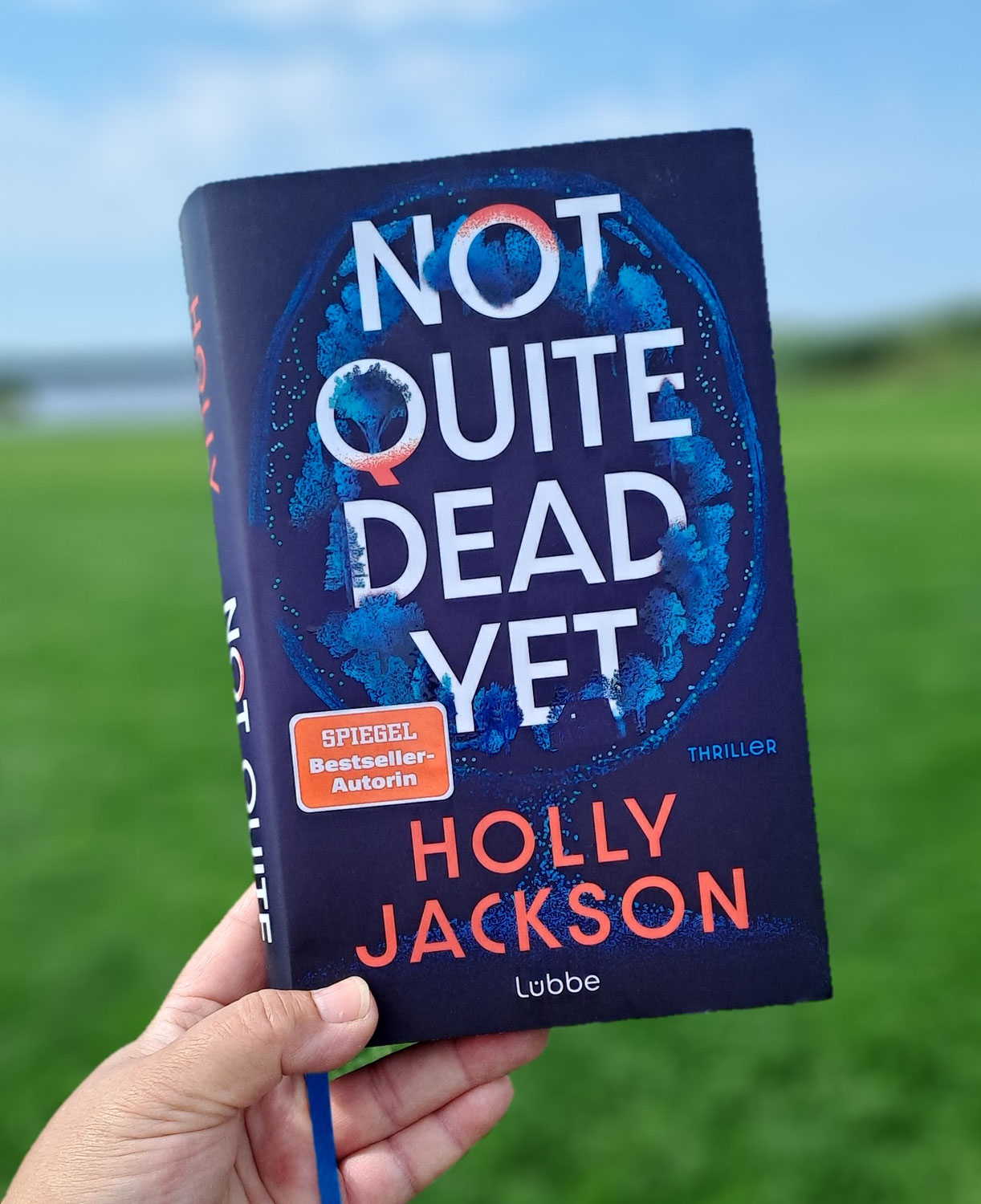 Wettlauf gegen die Zeit - Rezension zu "Not Quite Dead Yet"