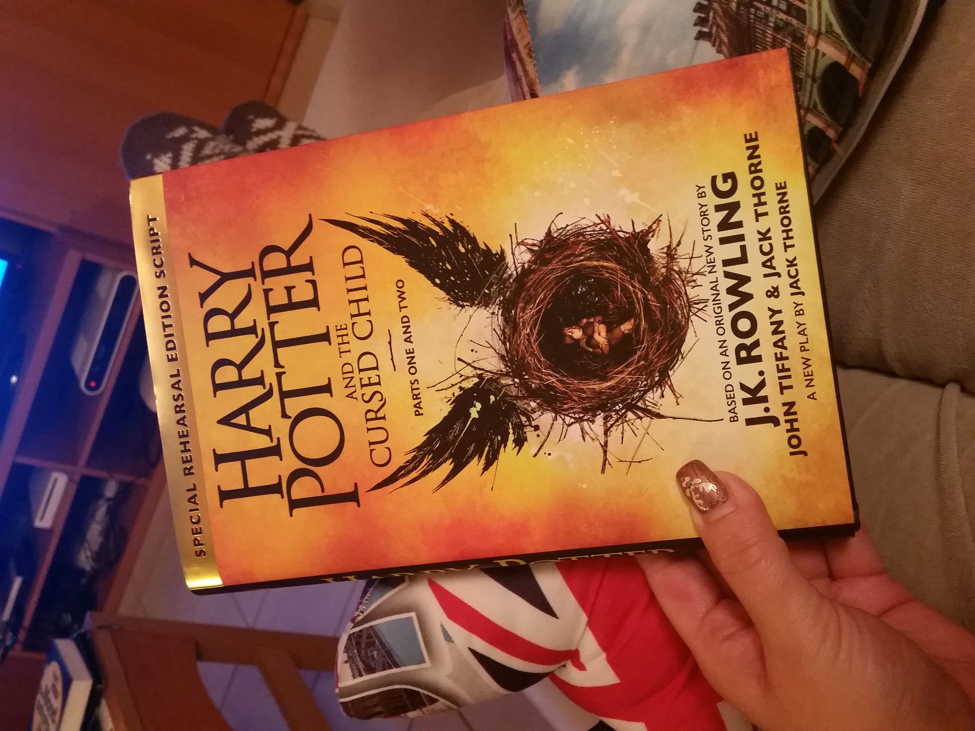 **Rezension** Harry Potter and the Cursed Child - Parts One & Two (Special Rehearsal Edition): The Official Script