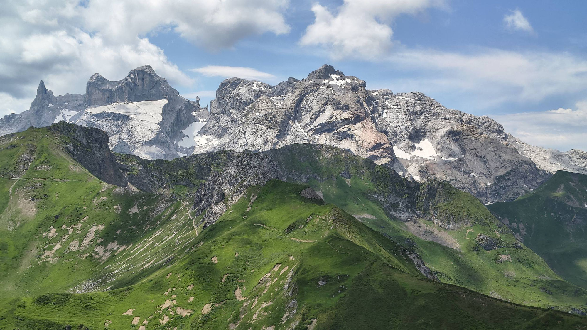 Eine Auf-und-Ab-Runde mit Blick auf 3 Türme