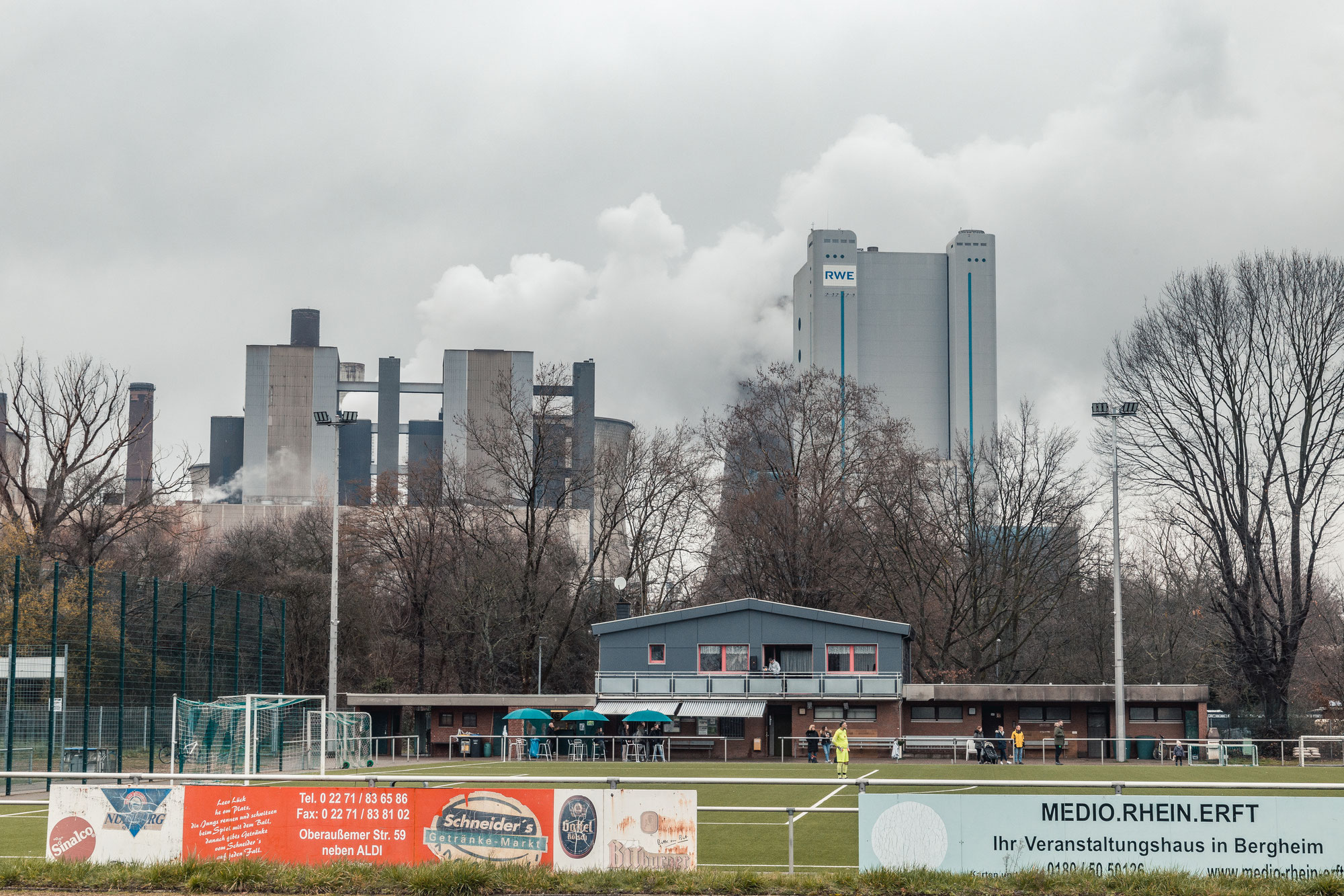 Groundhopping: SV Erftstolz Niederaußem II vs. FC Bergheim