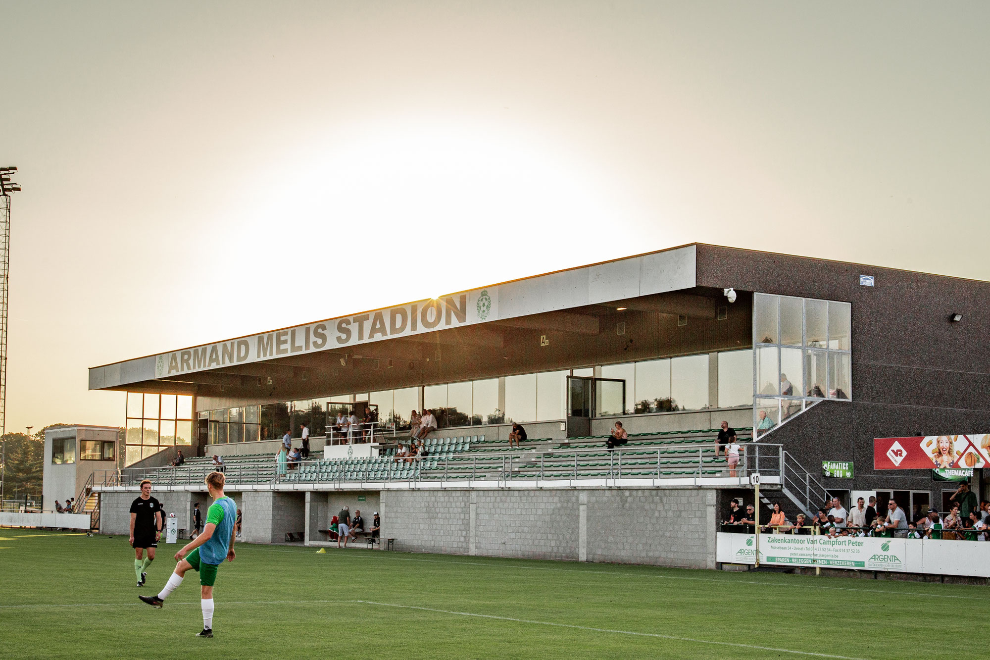 Groundhopping: KFC Dessel vs. KSK Heist
