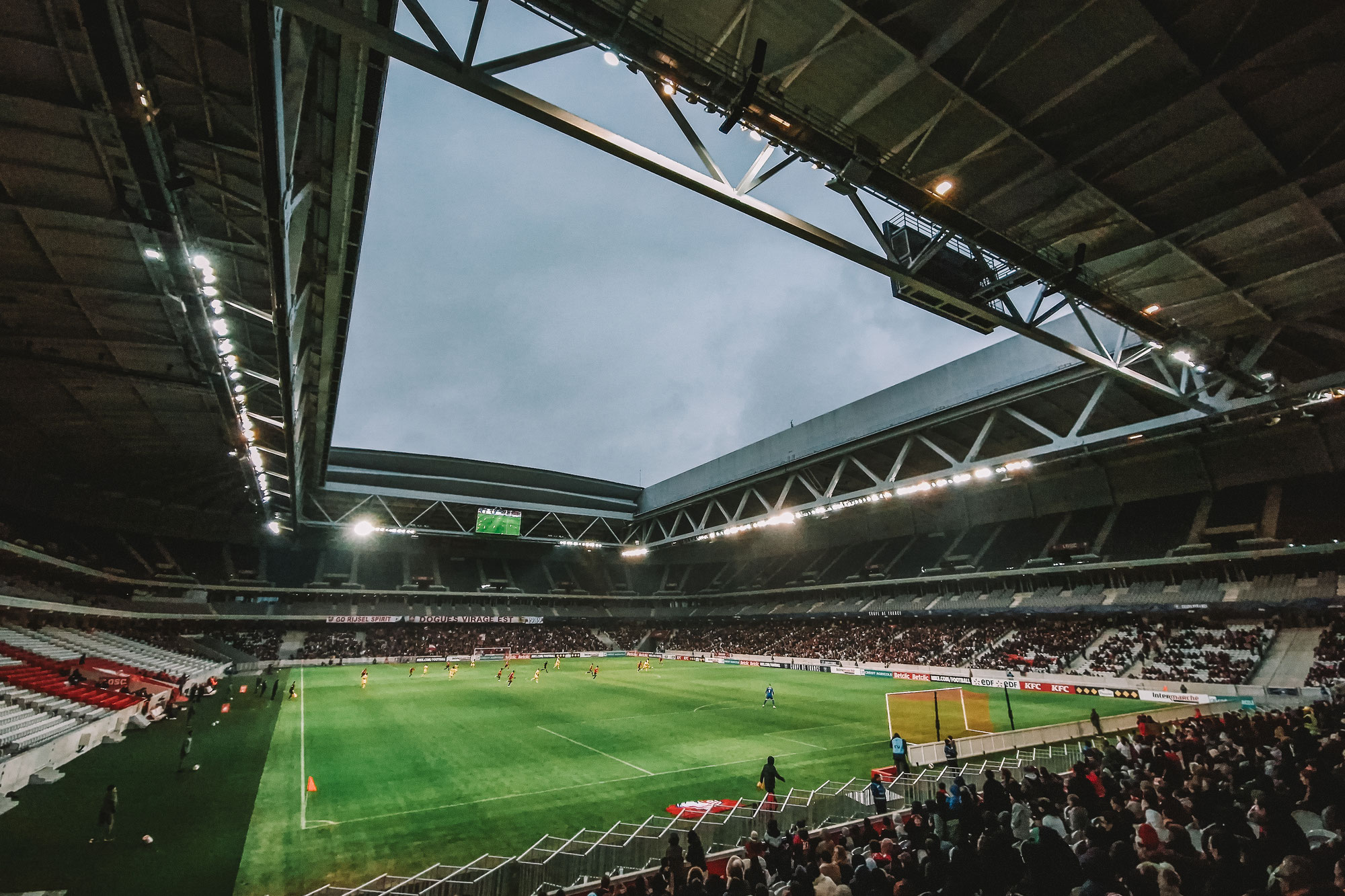 Groundhopping: Lille OSC vs. Golden Lion FC