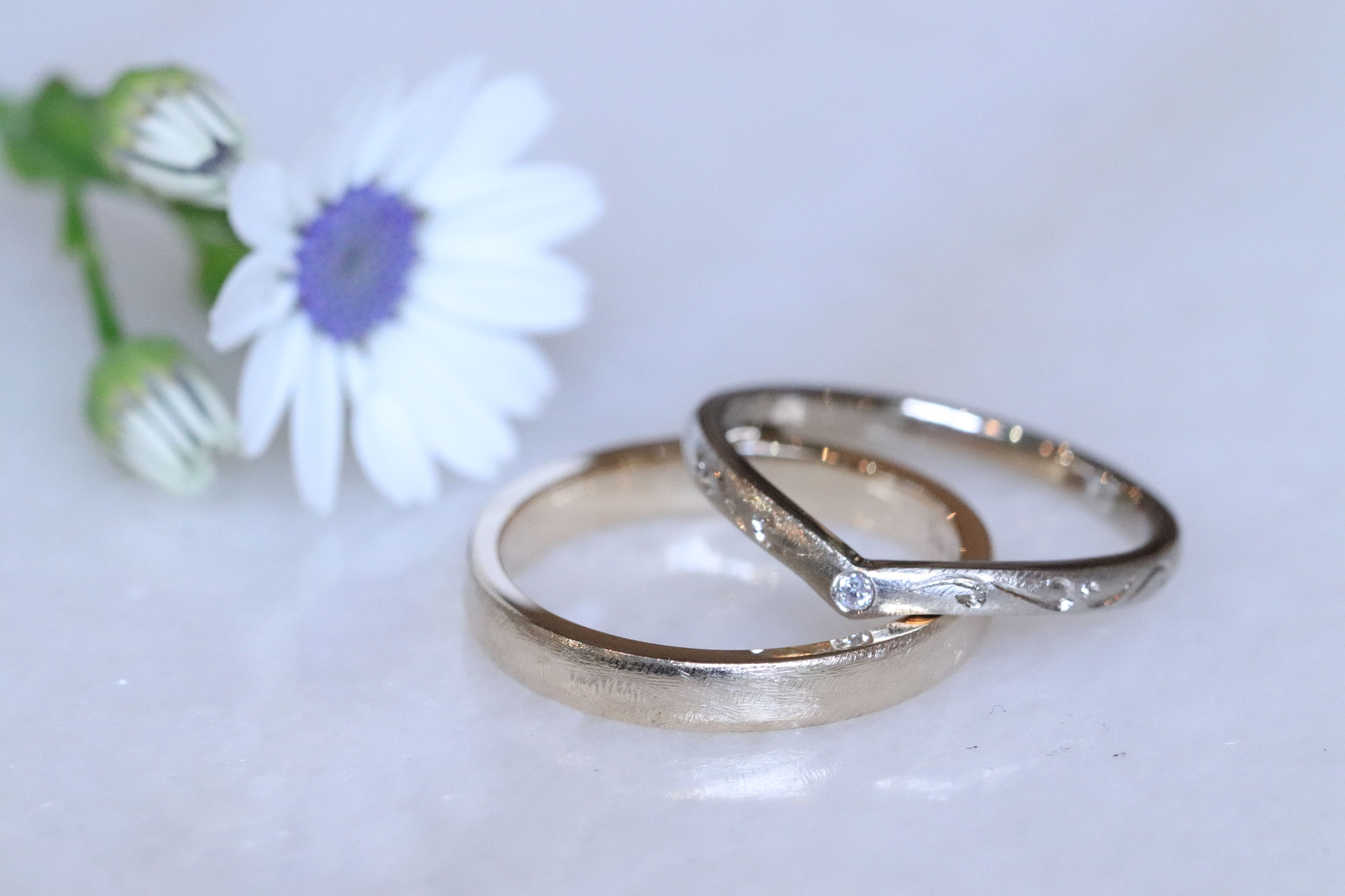 ご婚約指輪に合わせた手作り結婚指輪