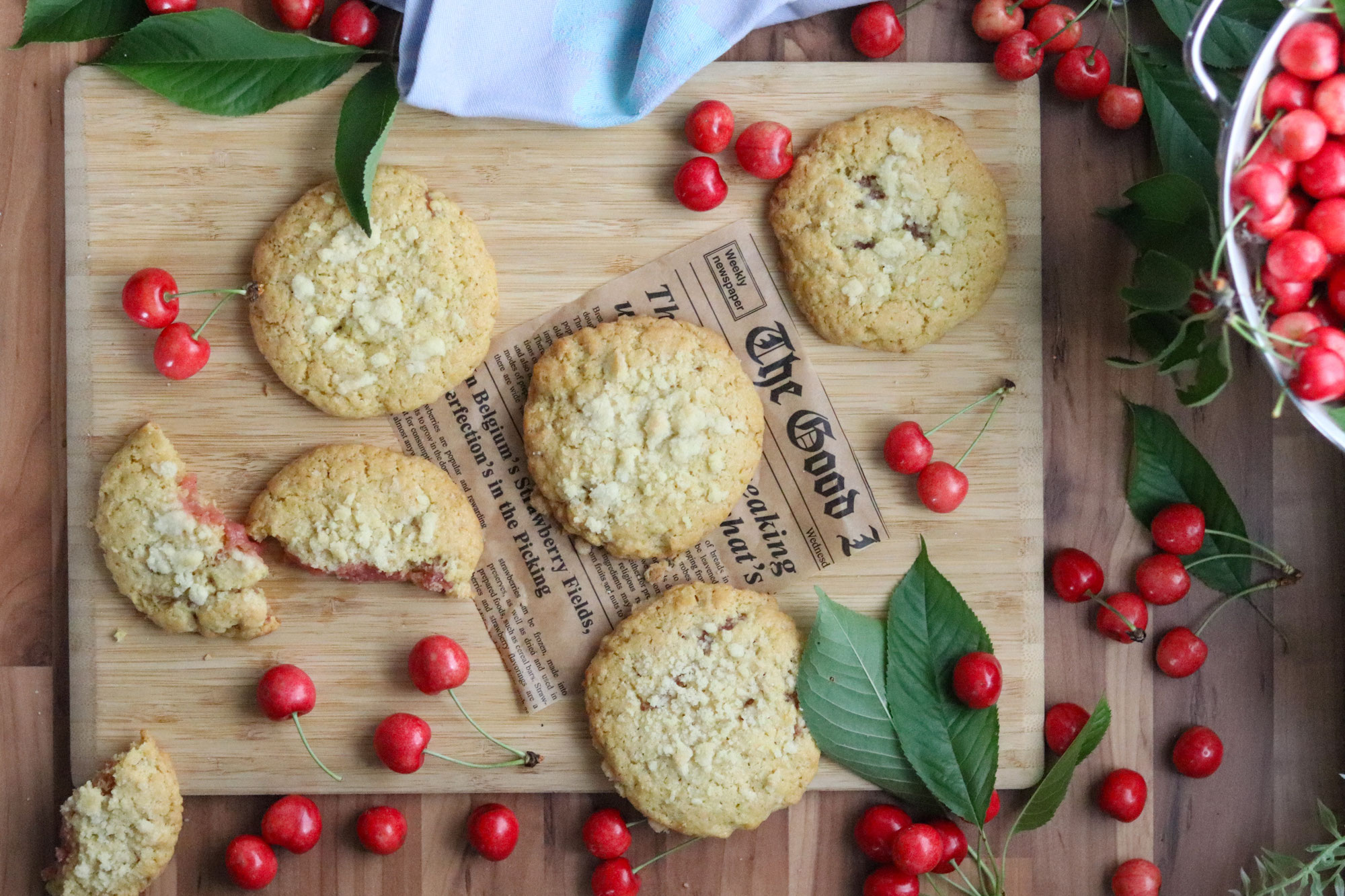Kirsch Crumble Cookies