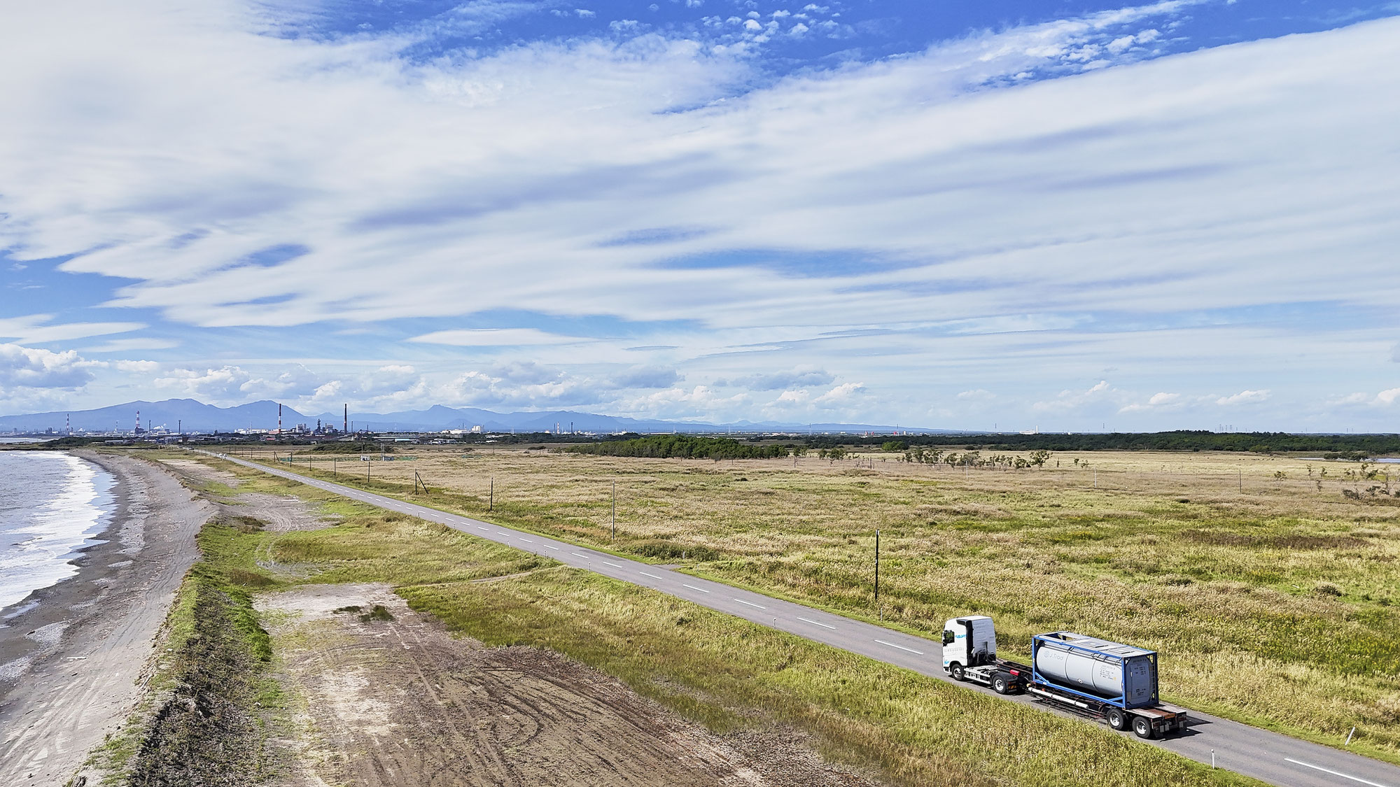 ドローンと一眼レフで描く広大な北海道の魅力