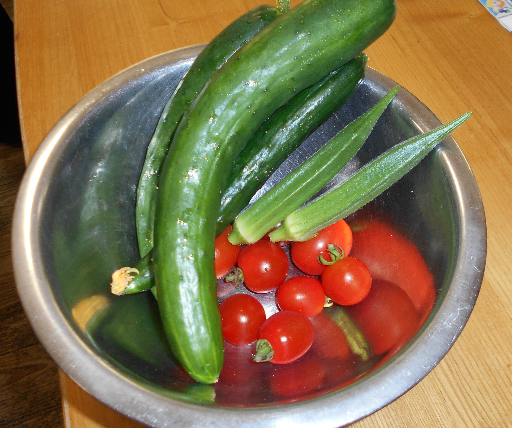 夏野菜の収穫。