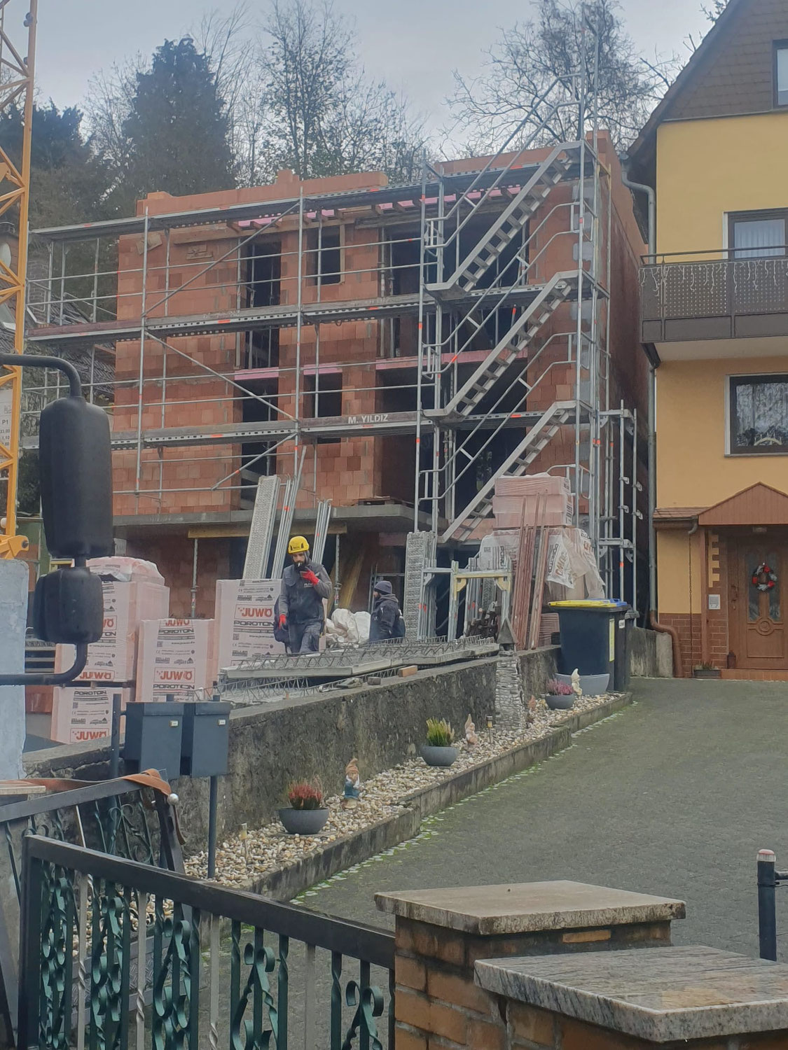 Neubau von zwei Einfamilienhäusern in Bad Vilbelage