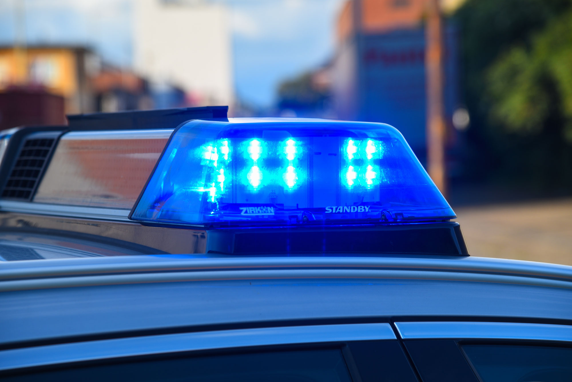 Karlsruhe: Unfall am Oststadtkreisel - Polizei sucht Zeugen