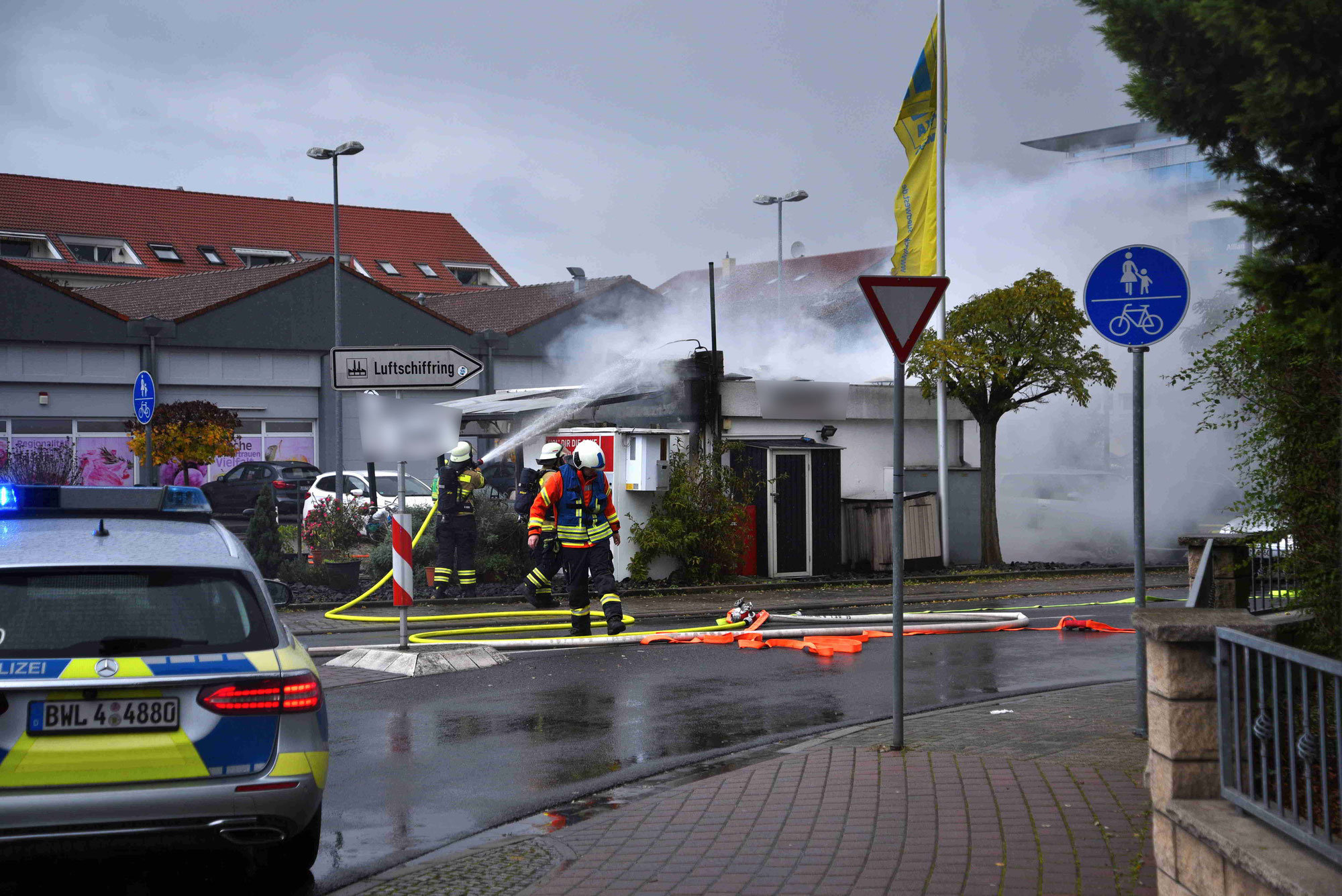 Imbiss vollständig ausgebrannt