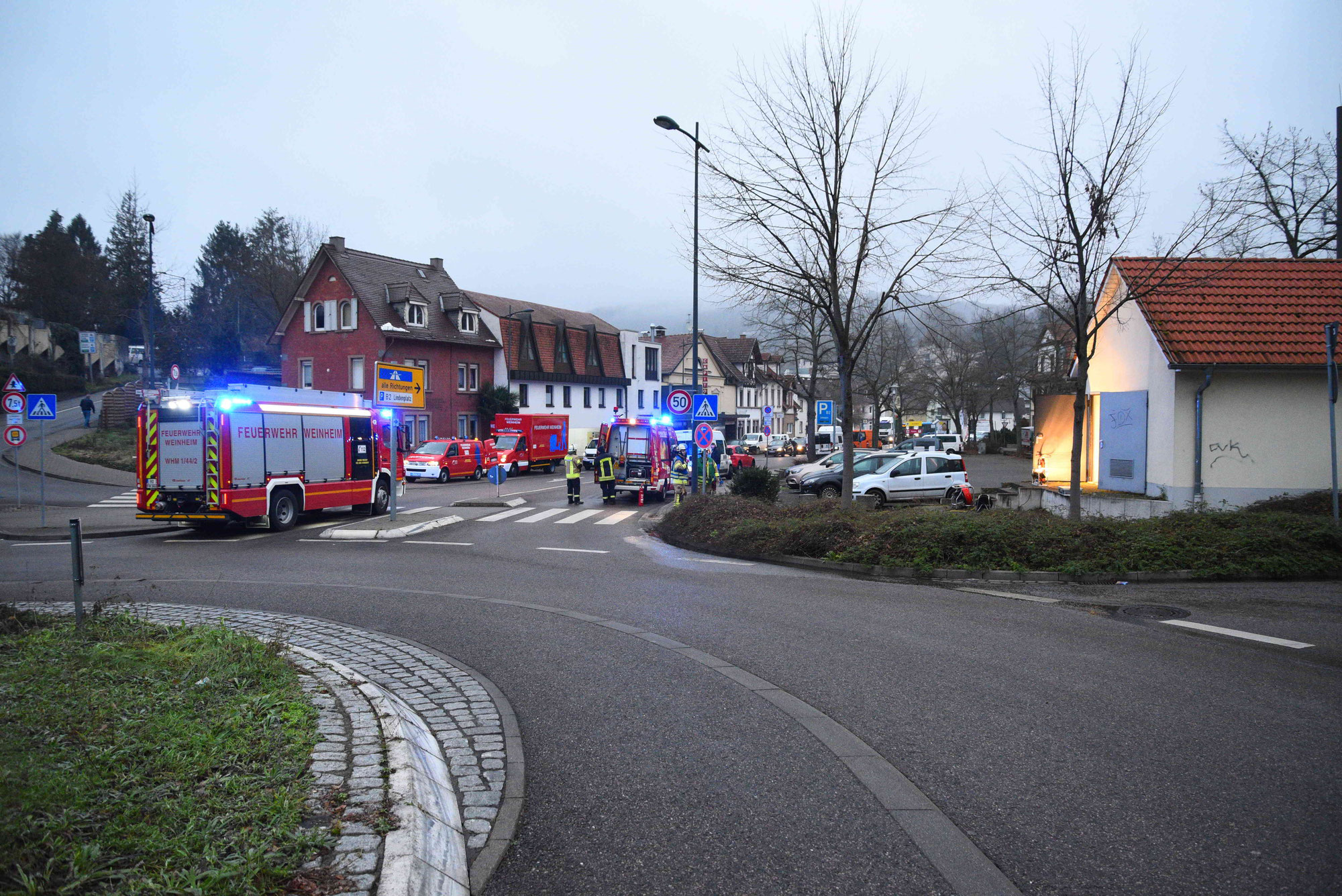 Weinheim: Brand in Technikzentrale des Schlossbergtunnels - komplette Technik im Tunnel ausgefallen - erhebliche Verkehrsbehinderungen