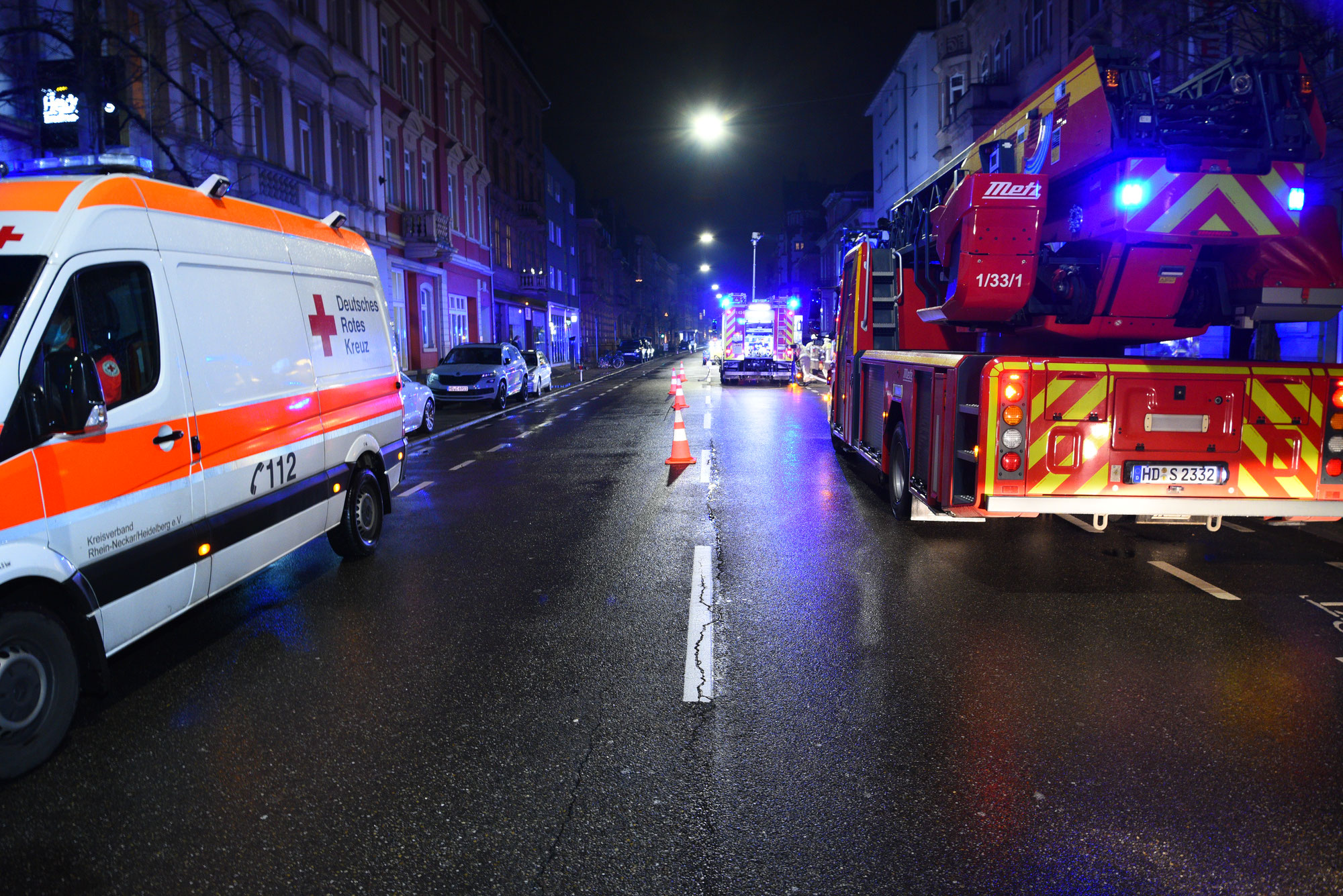 Heidelberg/Weststadt: Elektroroller in einer Tiefgarage in Brand geraten