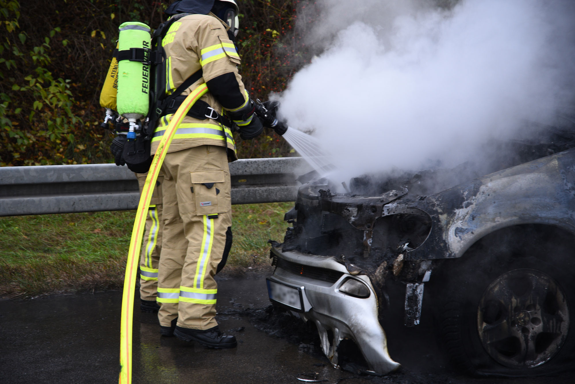 Bad Dürkheim: Drei Tote in ausgebranntem Auto gefunden