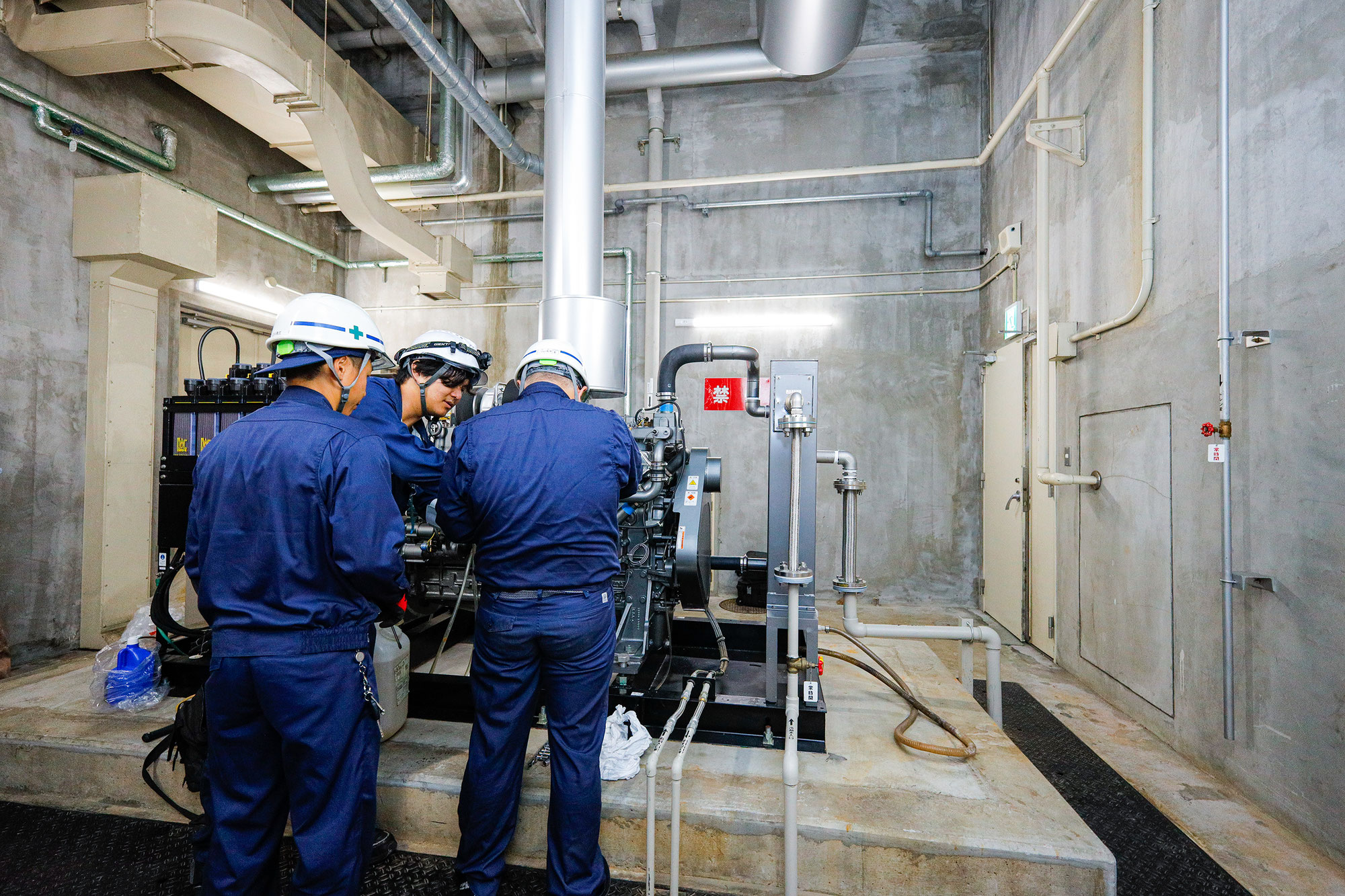 「何も起きない」を守る仕事。非常用発電機のリアルな日常