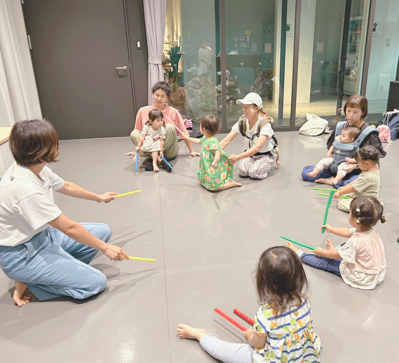 五感を育てよう！6月親子英語リトミッククラスご案内
