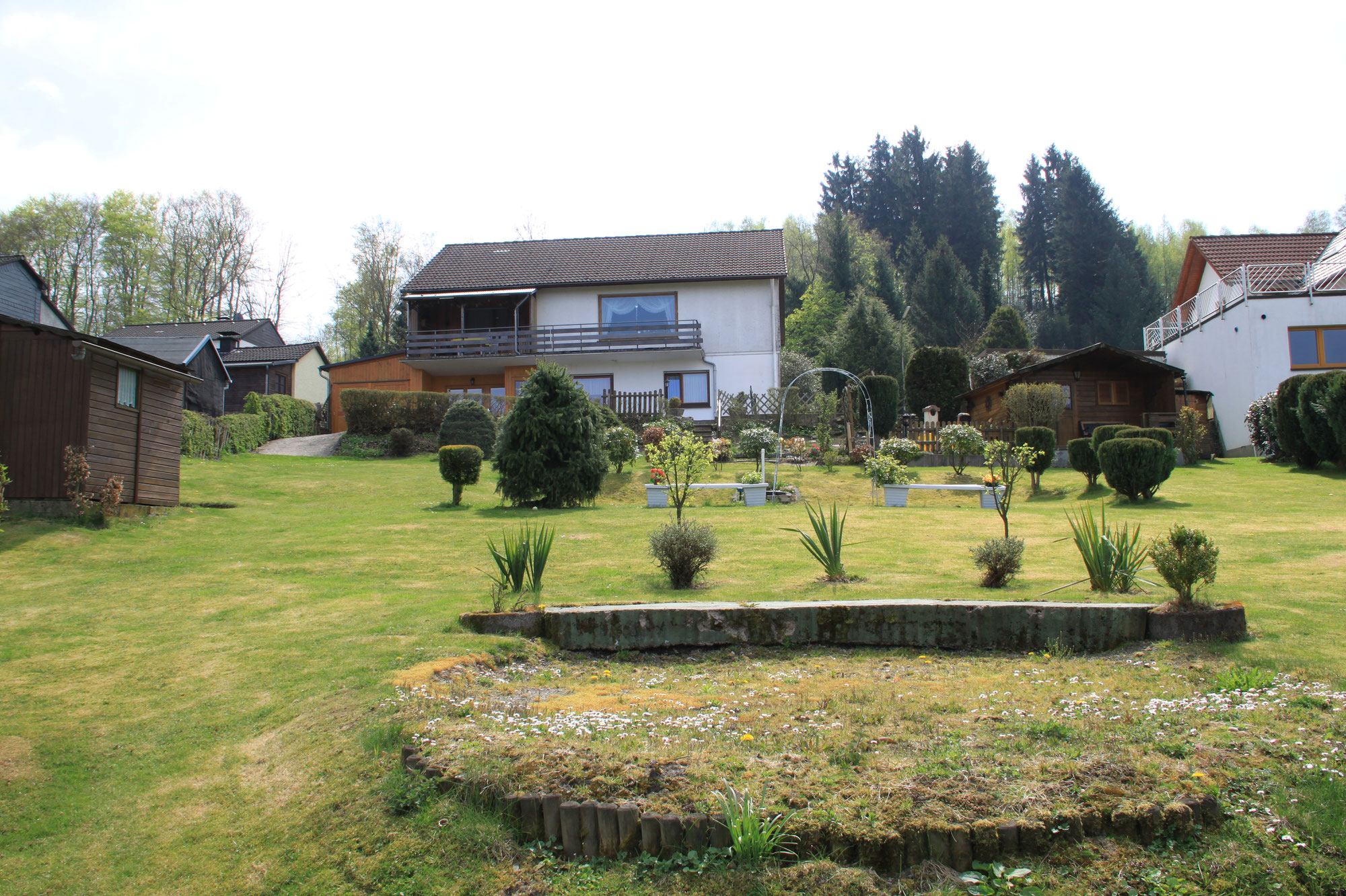 Fotos vom Haus und Garten Ferienwohnung, Bergneustadt