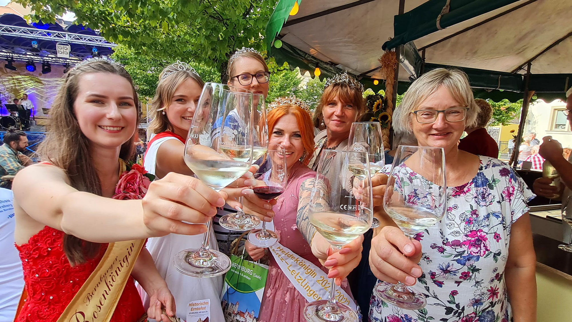 Edle Tropfen auf dem 30. Bernburger Weinmarkt