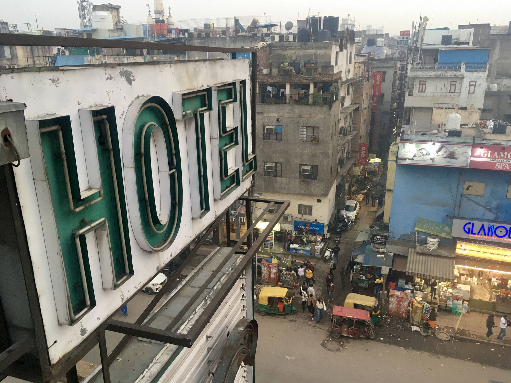 INDIEN 2025: In Delhi gelandet ...