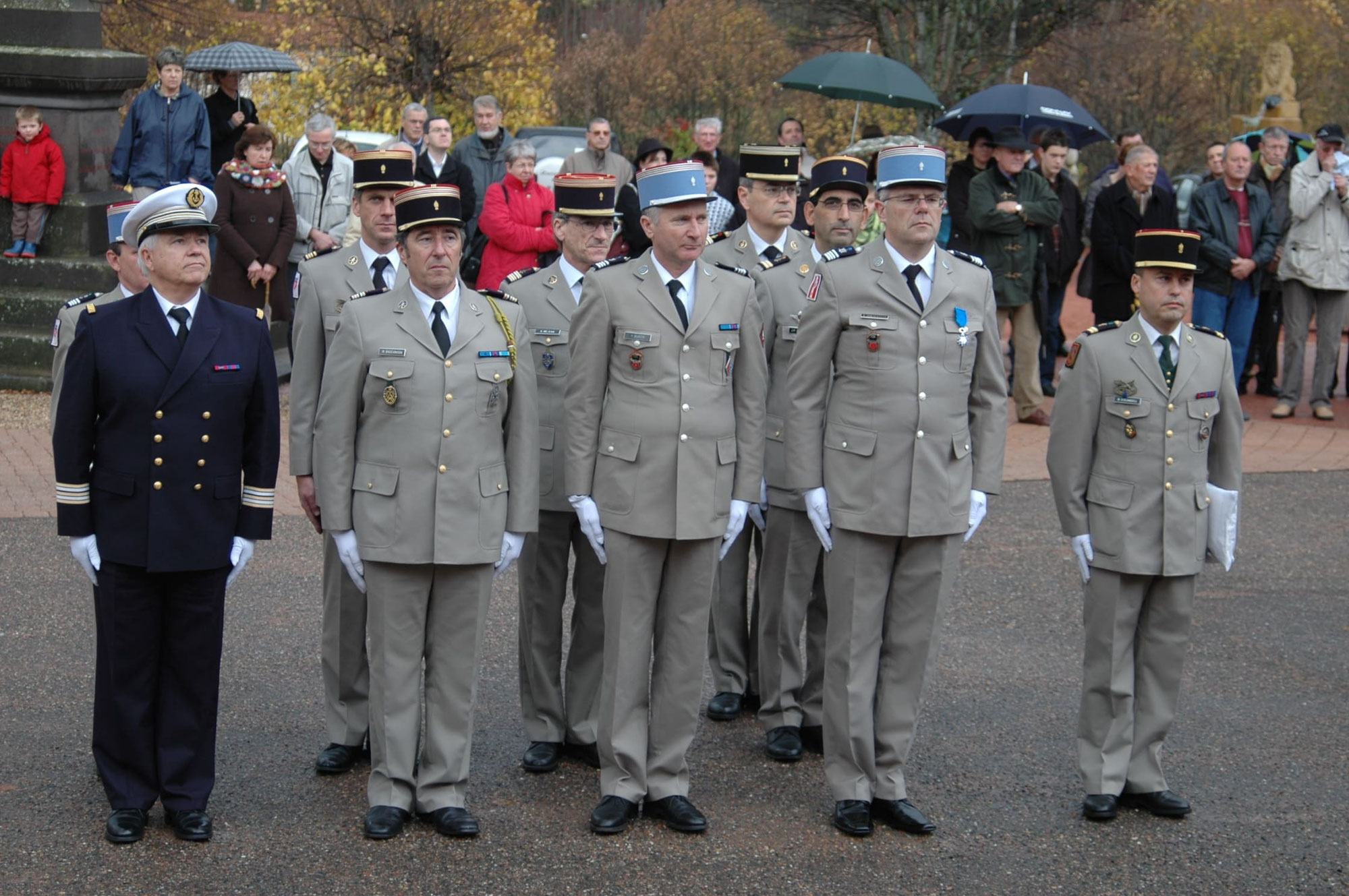 11 novembre 2008 : Bernard van der Elst, chevalier dans l'ordre National du Mérite.