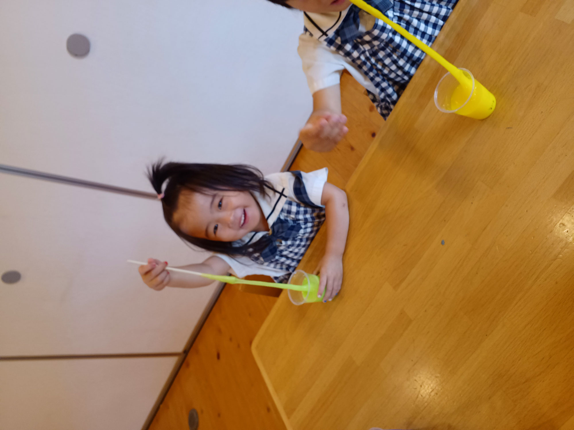 みてみて～のびる～！(かえで組/3歳児）