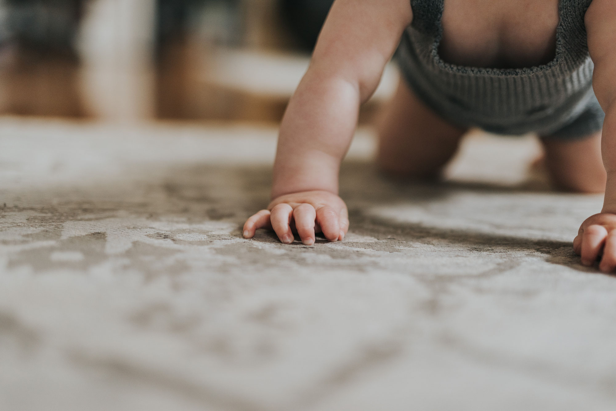 Warum dein Baby nicht „beschäftigt“ werden muss – und was stattdessen wirklich zählt